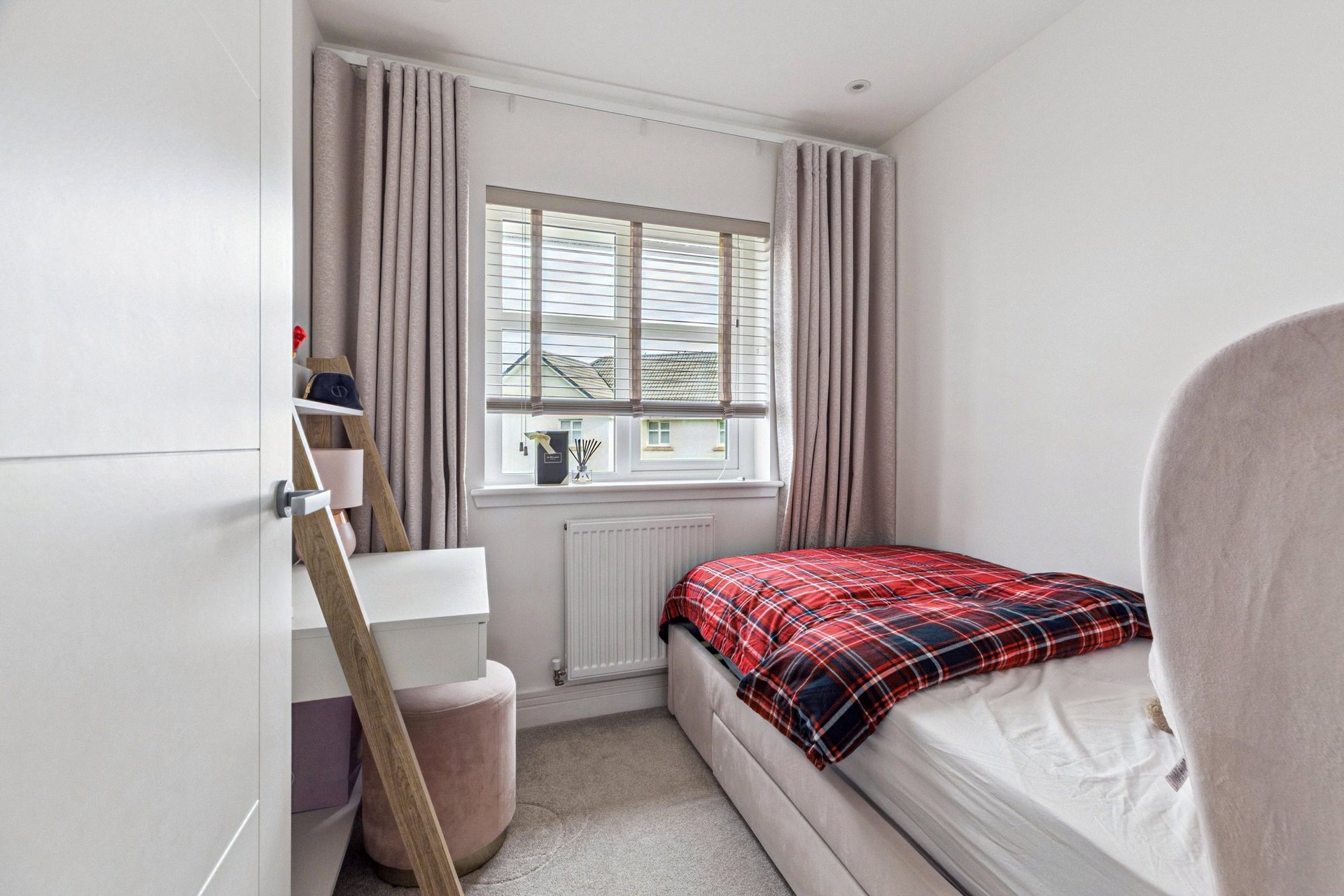 19 Maidenhill Grove, Newton Mearns, Glasgow, G77 5GT - Picture #27