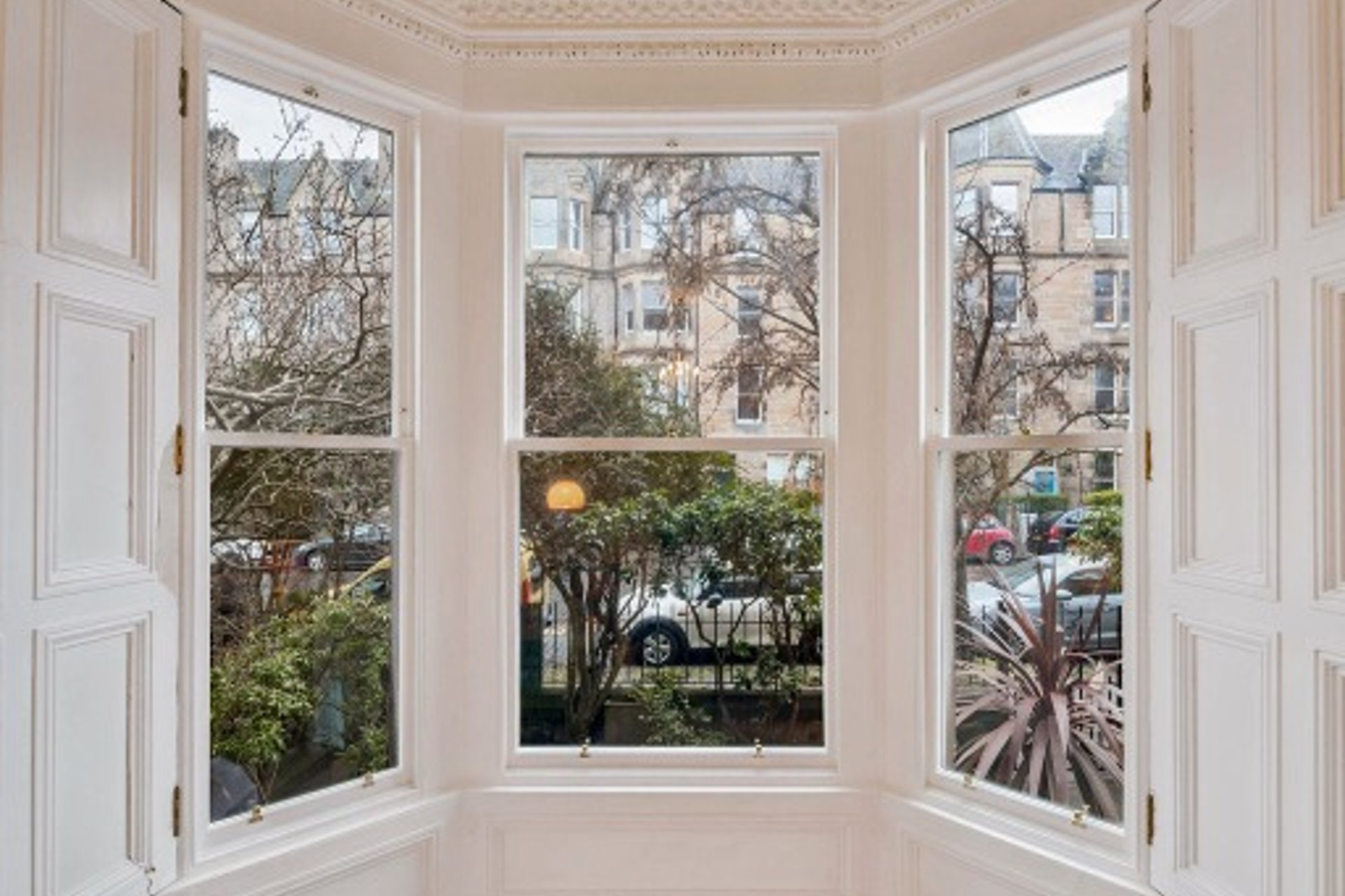 29 Warrender Park Road, Marchmont, Edinburgh, EH9 1HJ - Picture #2