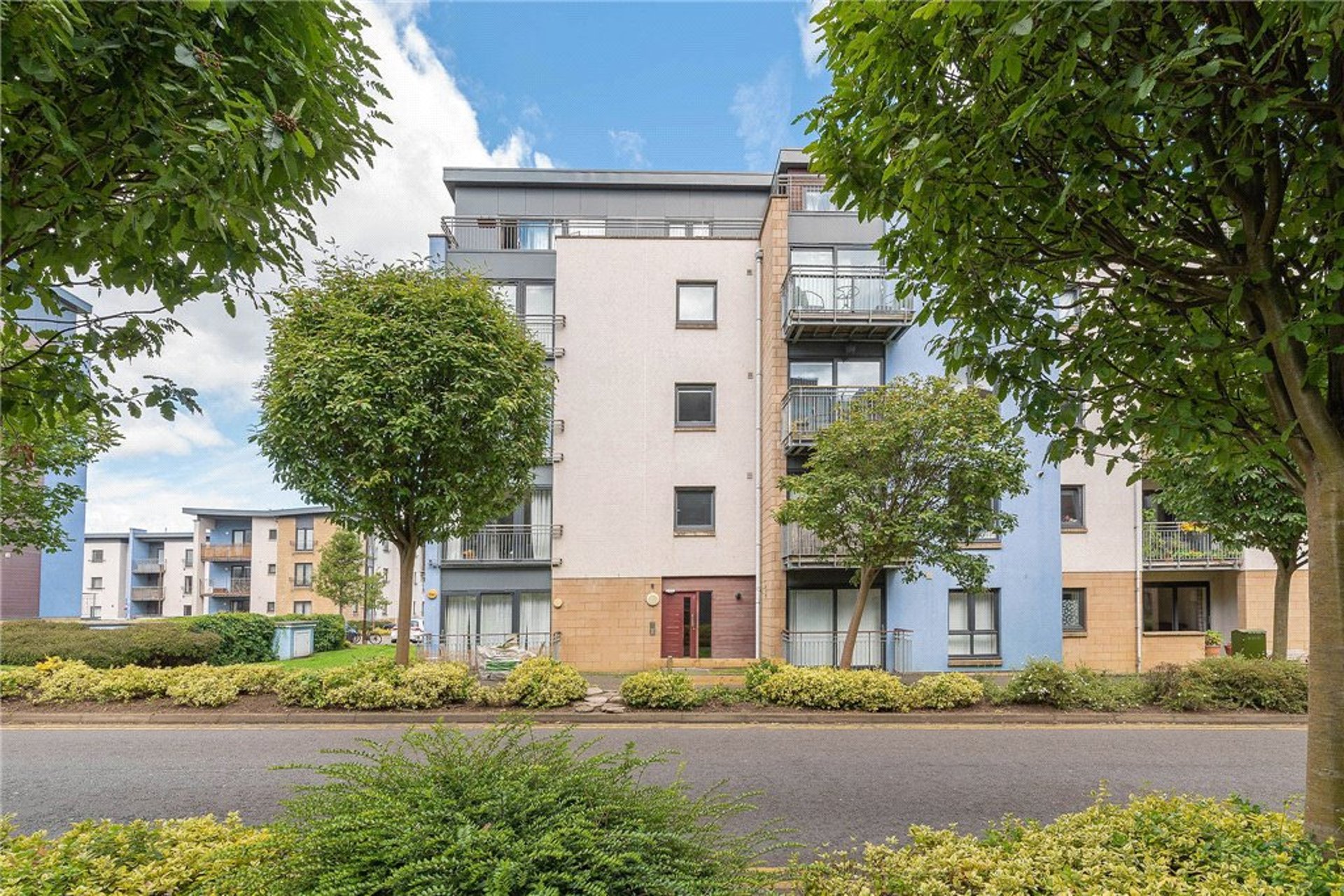 Flat 2, 7 East Pilton Farm Avenue, Edinburgh, Midlothian, EH5 2QF - Picture #1