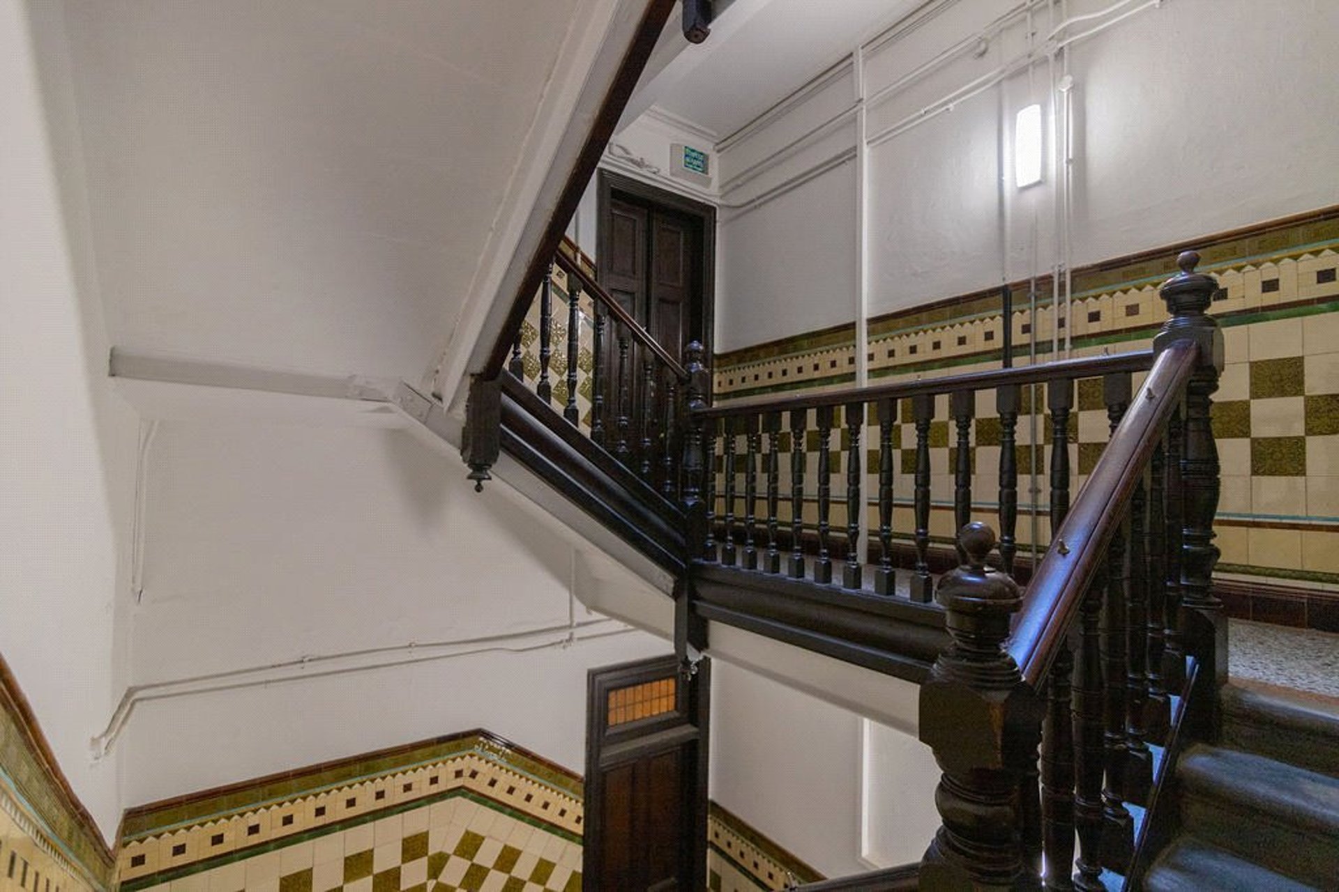 1/1, 42 Kersland Street, Glasgow, G12 8BT - Picture #3