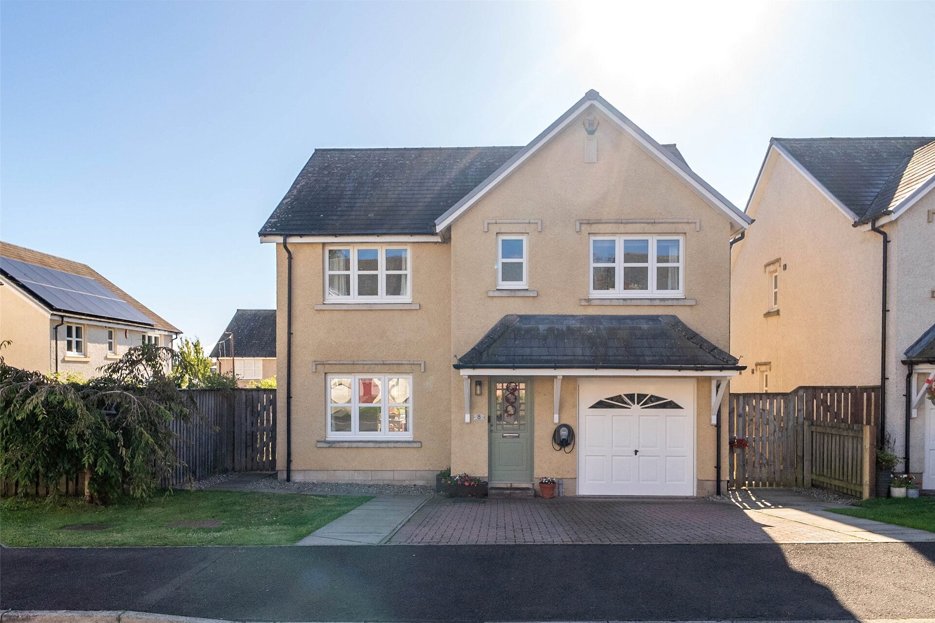 8 West Myrescroft, Ancrum, Jedburgh, Scottish Borders, TD8 6XR - Picture #1