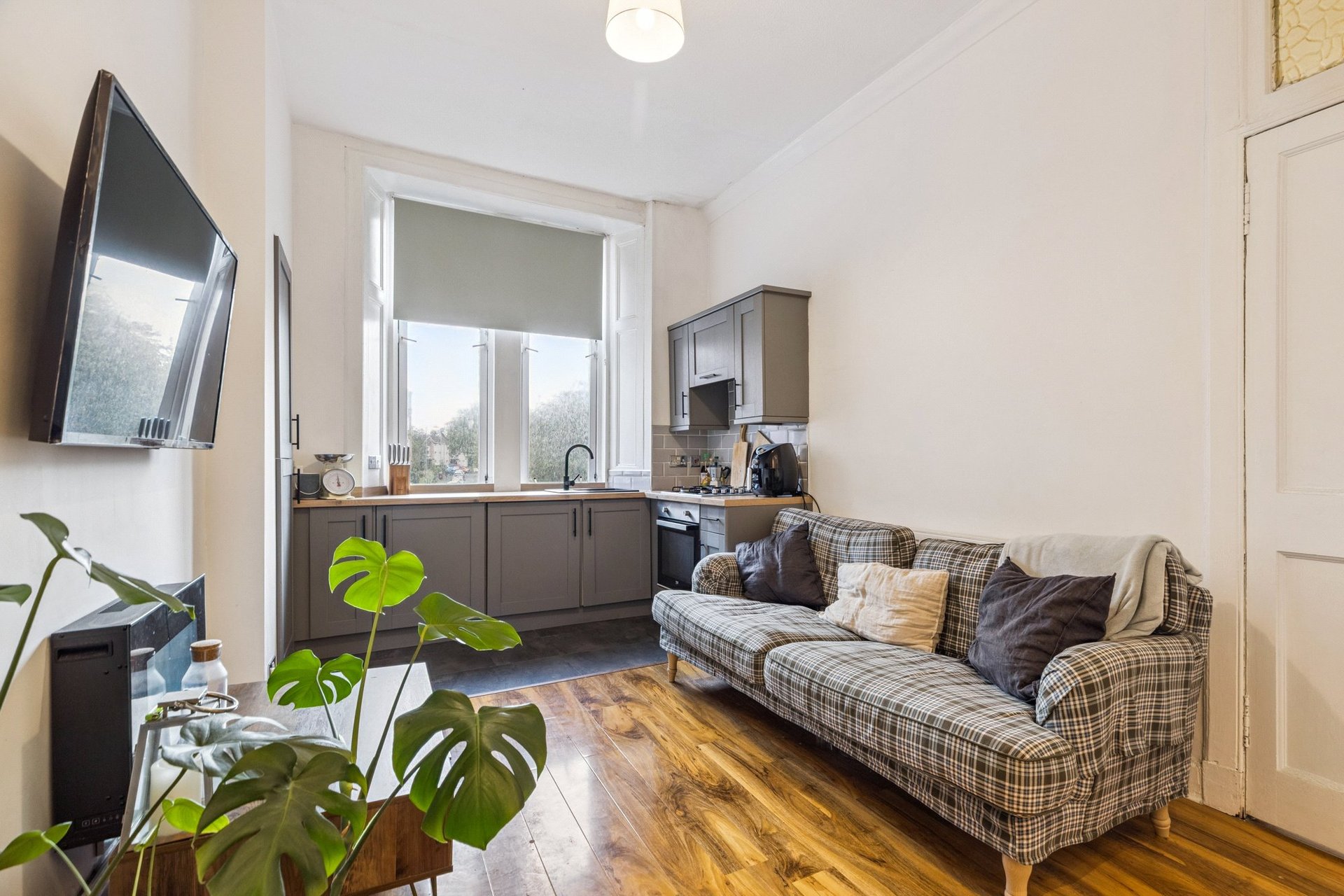 1/2, 50 Thornwood Avenue, Thornwood, Glasgow, G11 7PG - Picture #2