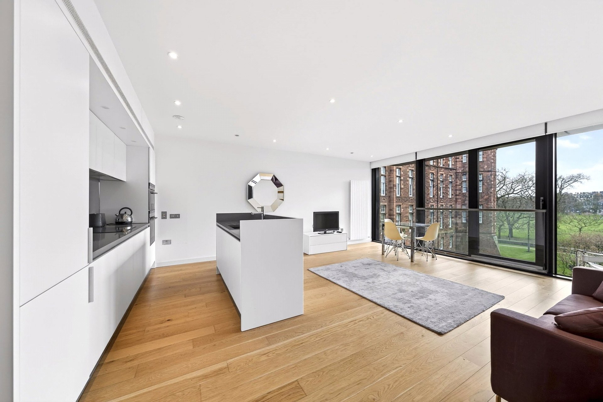 Flat 5, 12 Simpson Loan, Edinburgh, Midlothian, EH3 9GP - Picture #2