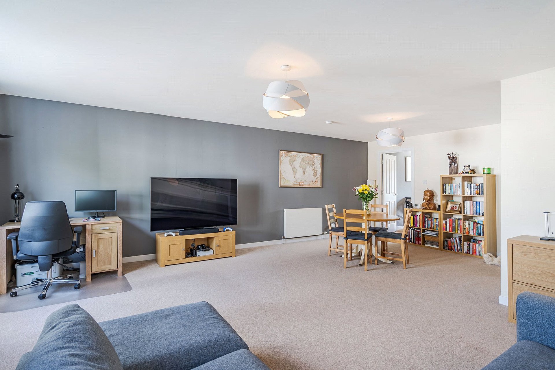 84 Canniesburn Quadrant, Bearsden, G61 1RW - Picture #3