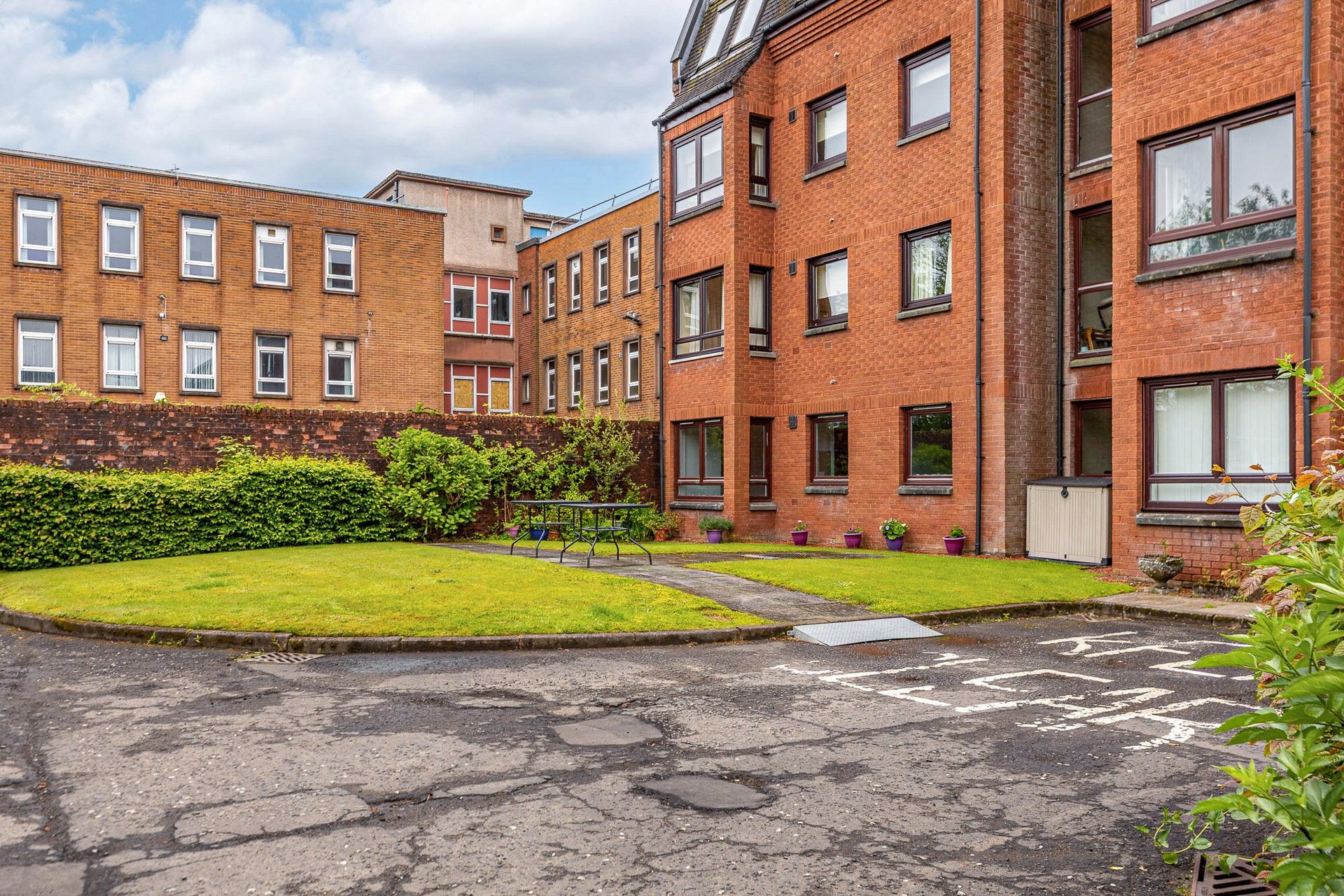 Flat 39, Elm Court, 97 Main Street, Milngavie, G62 6JQ - Picture #20