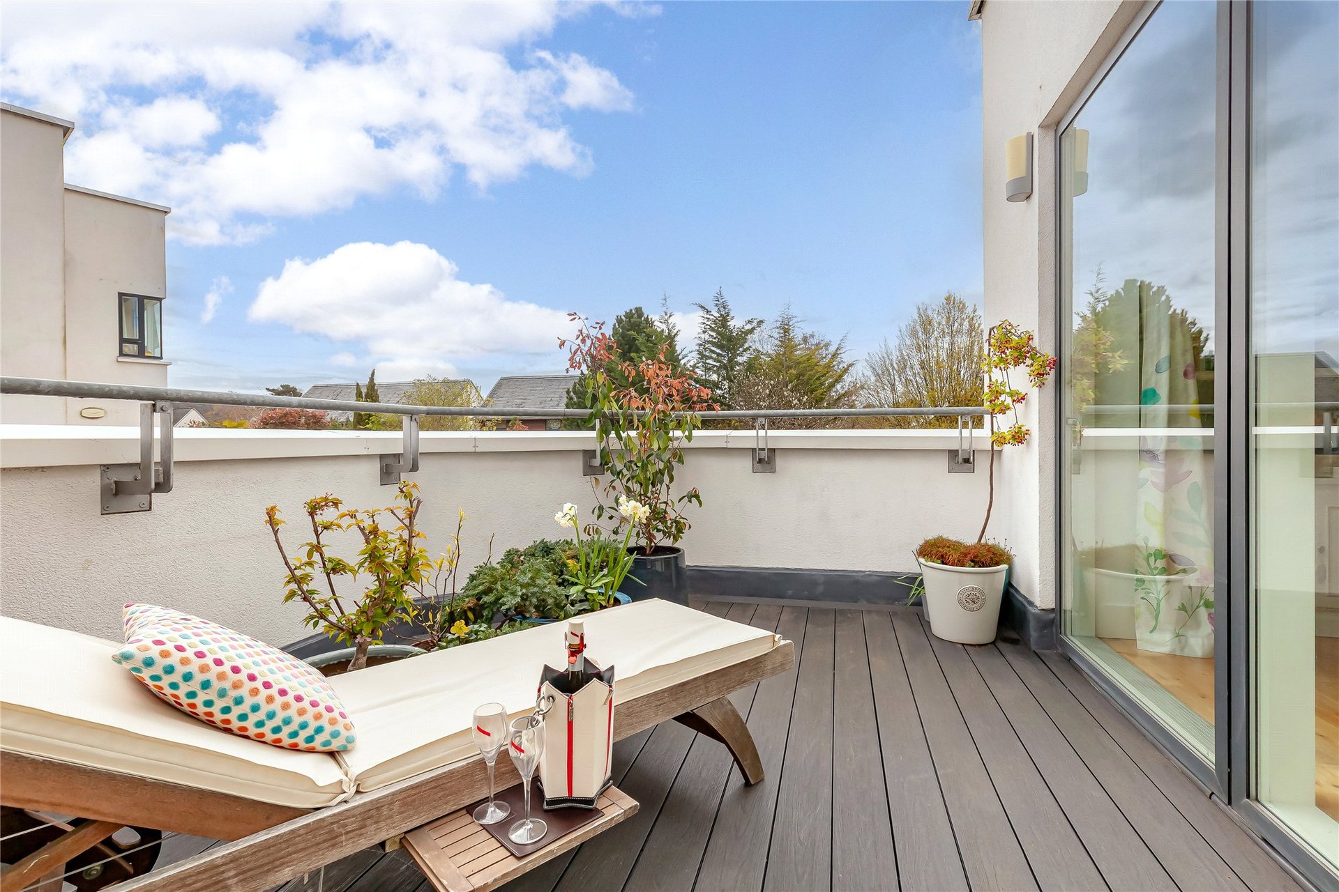 32 Brighouse Park Cross, Cramond, Edinburgh, EH4 6GZ - Picture #2