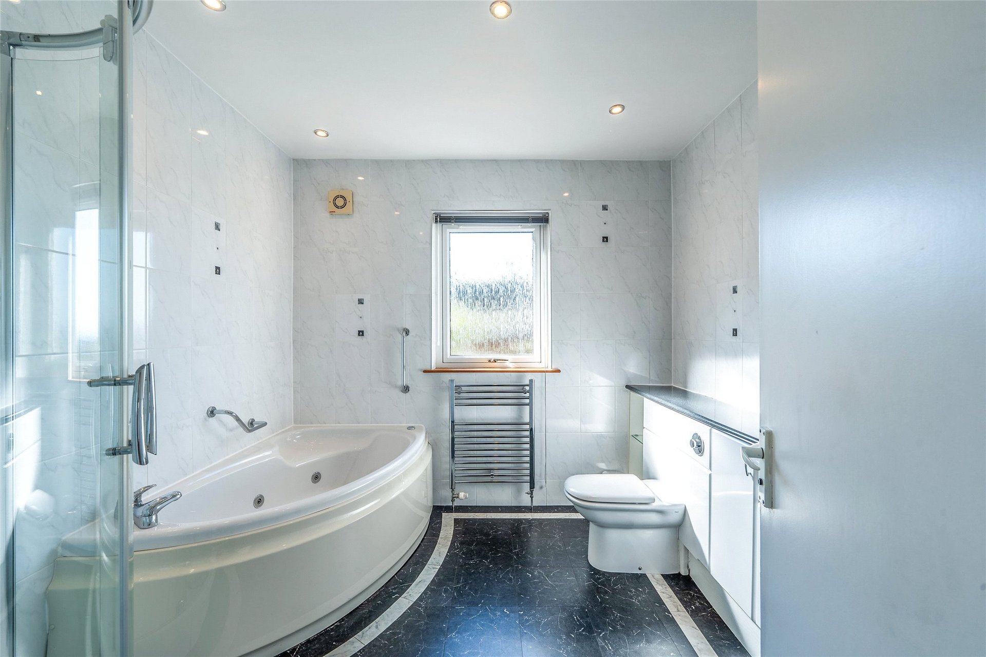 Craigellachie, 37 Leven Road, Lundin Links, Leven, Fife, KY8 6AH - Picture #32