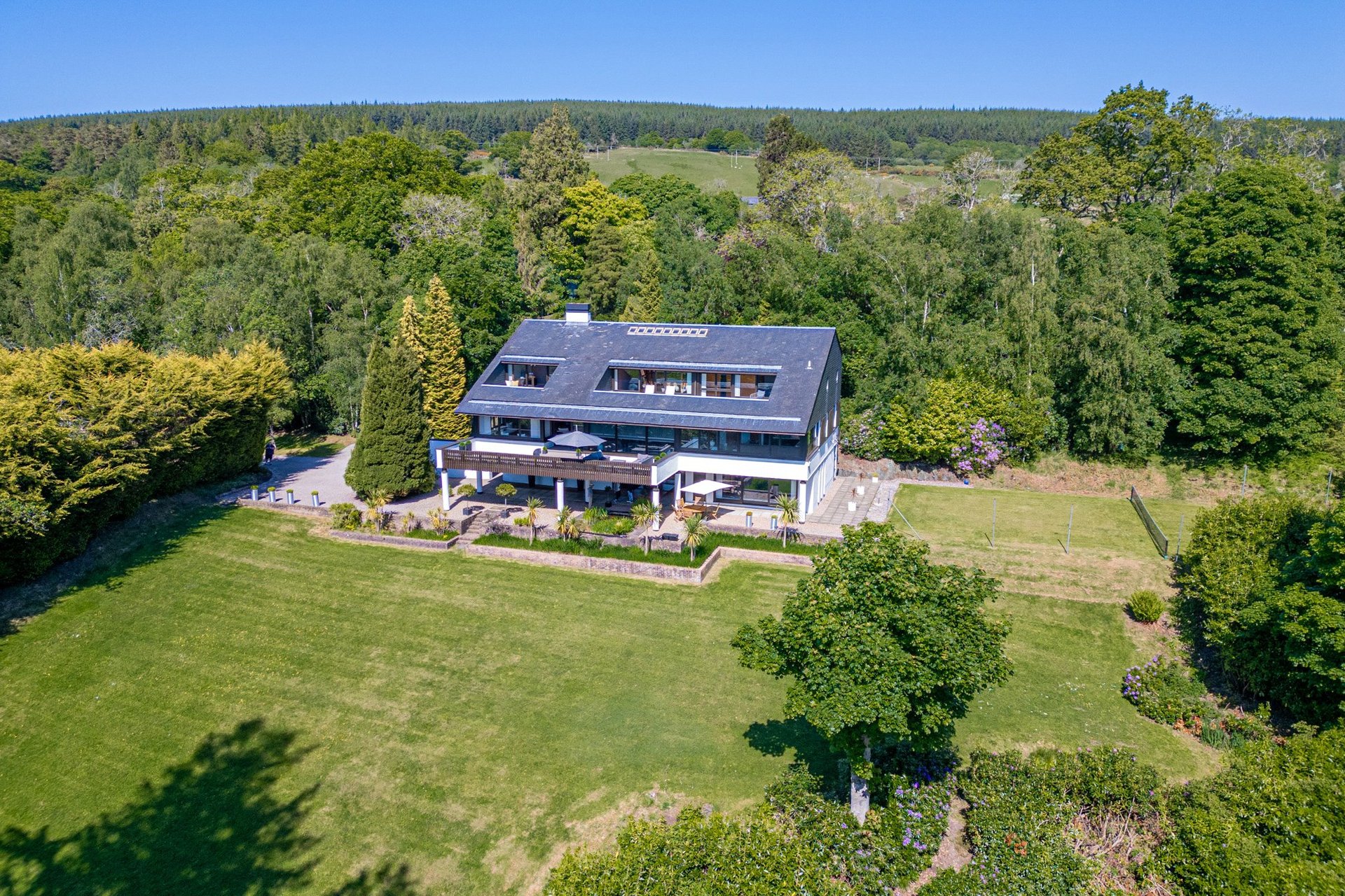 Tigh Geal, Station Road, Rhu, Helensburgh, Argyll and Bute, G84 8LW - Picture #1