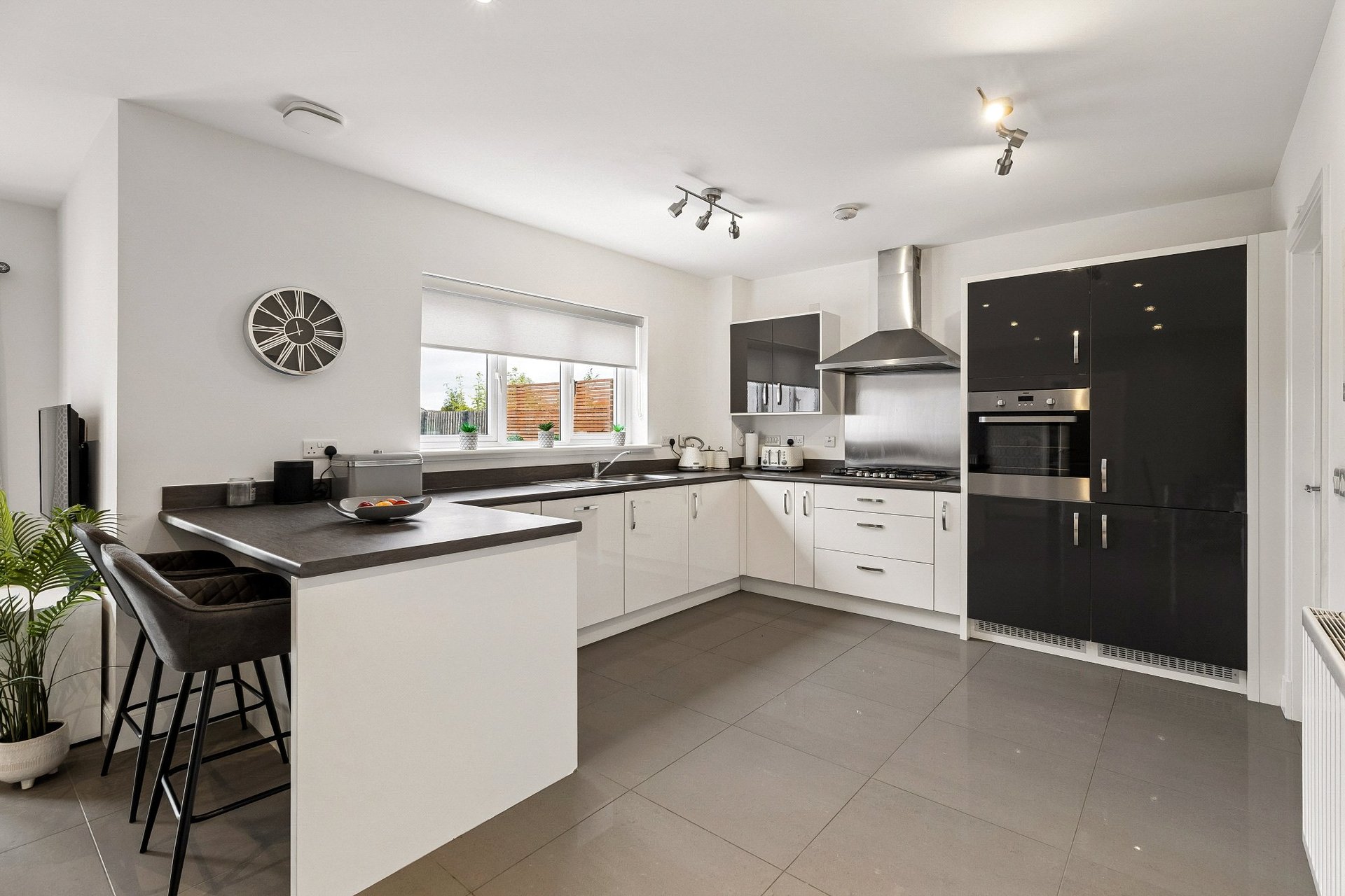 79 Raeswood Crescent, Crookston, Glasgow, G53 7HE - Picture #9