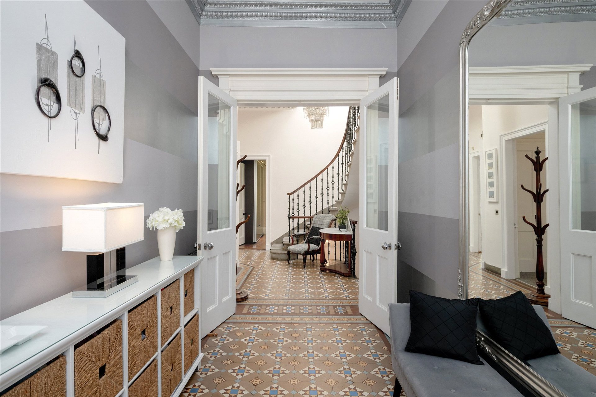 9 Inverleith Row, Edinburgh, EH3 5LS - Picture #2