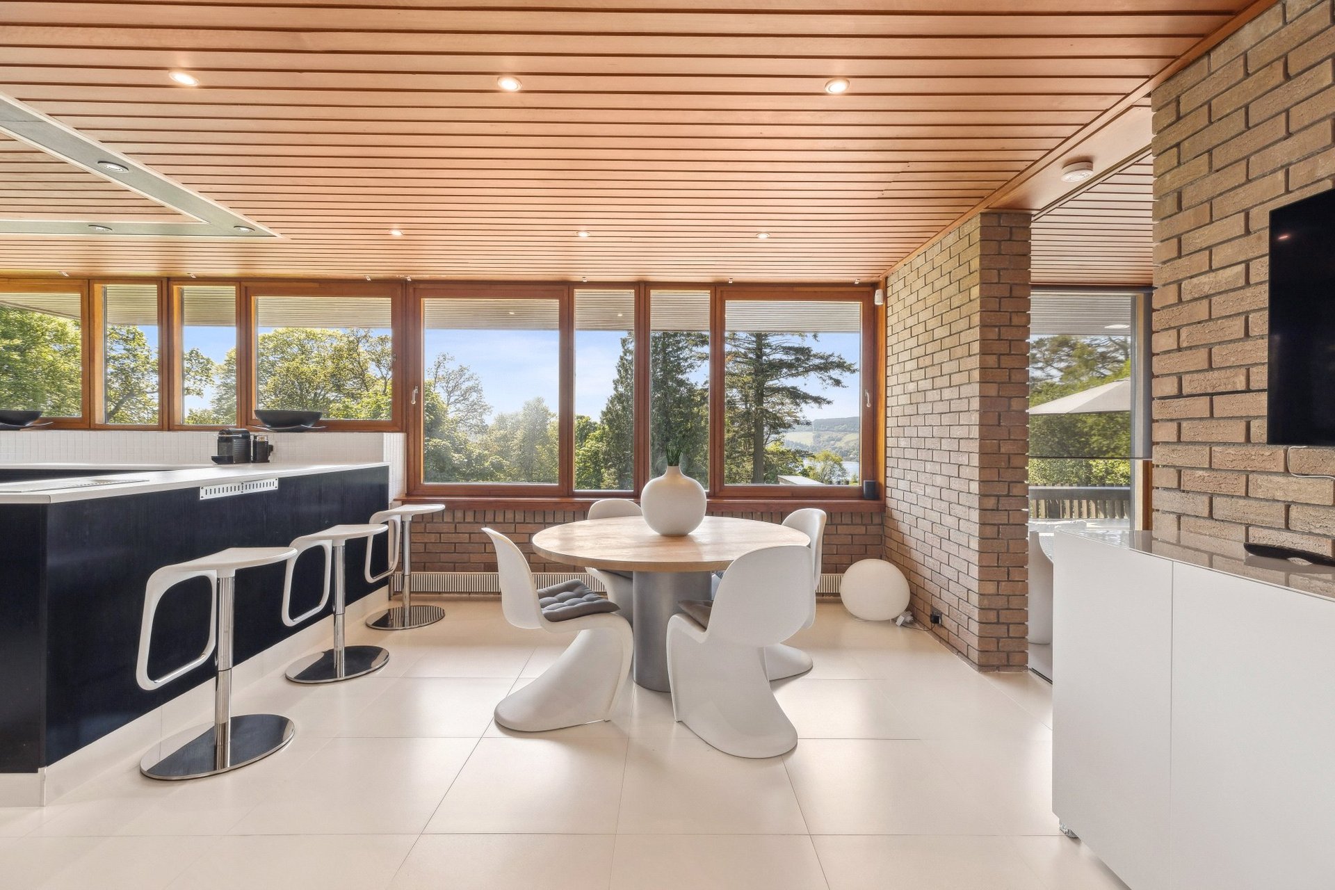 Tigh Geal, Station Road, Rhu, Helensburgh, Argyll and Bute, G84 8LW - Picture #36