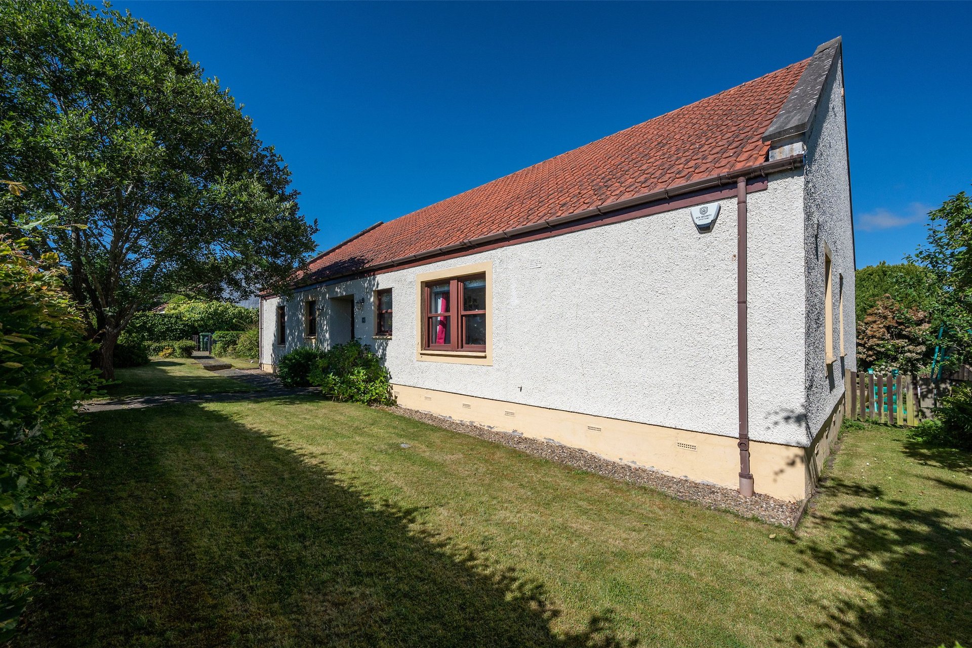 36 Dewartown, Pathhead, Midlothian, EH23 4NX - Picture #30