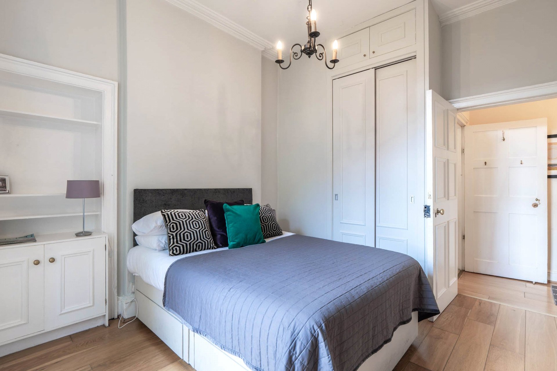 4/2 Browns Place, Edinburgh, EH1 2HX - Picture #12