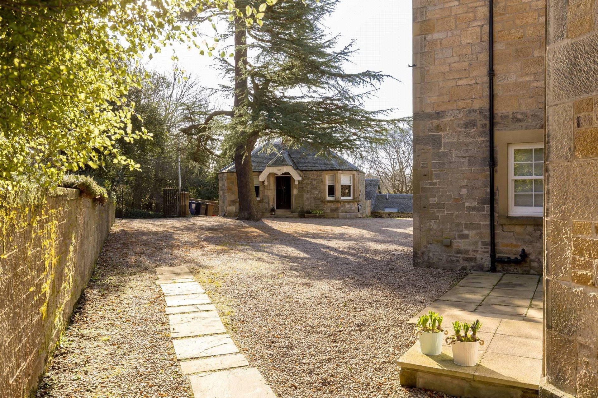 Briary House & Gate Lodge, Polton Bank, Lasswade, EH18 1JW - Picture #55