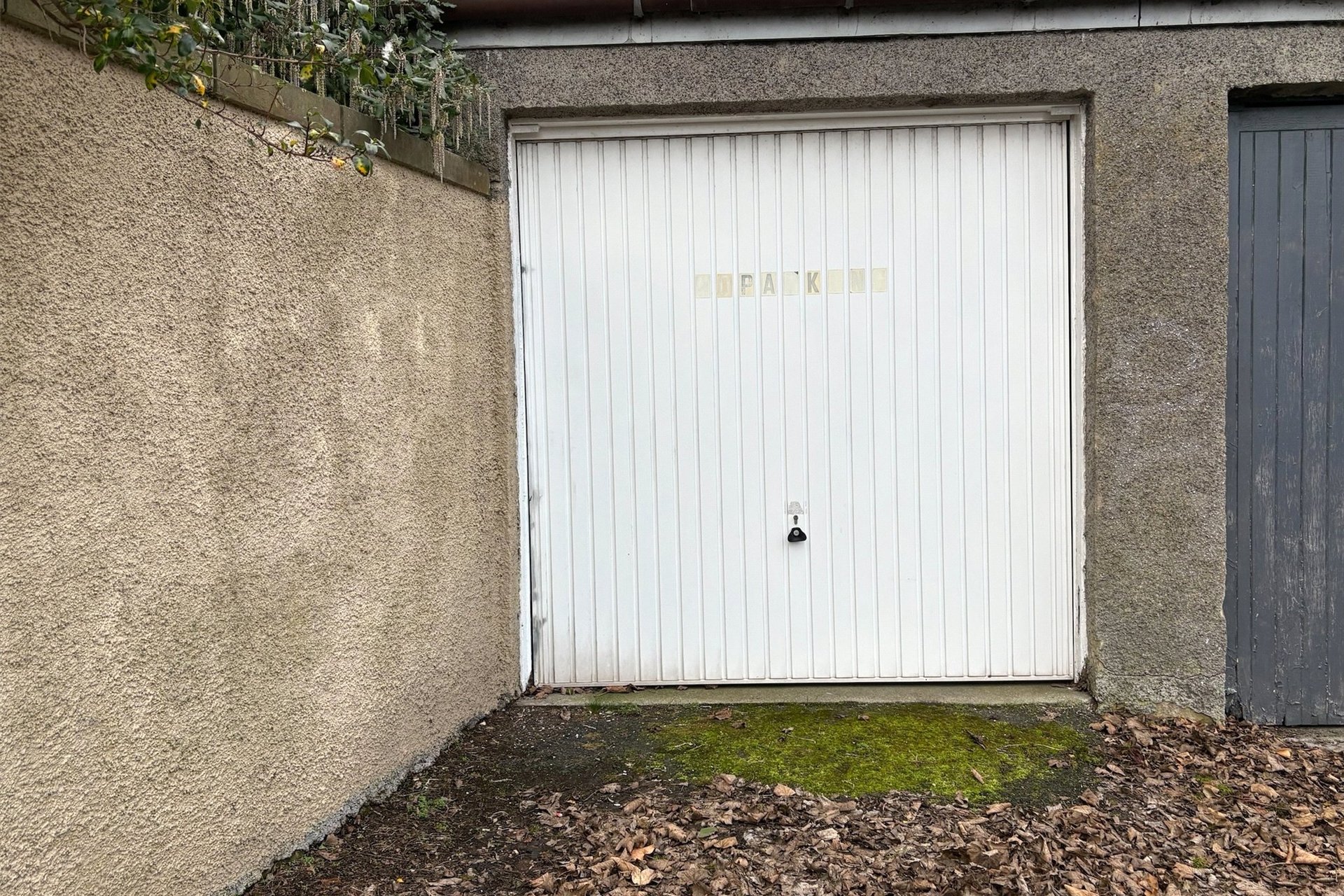 1 Broughton Place Lane Garage, Edinburgh, EH1 3RT - Picture #2