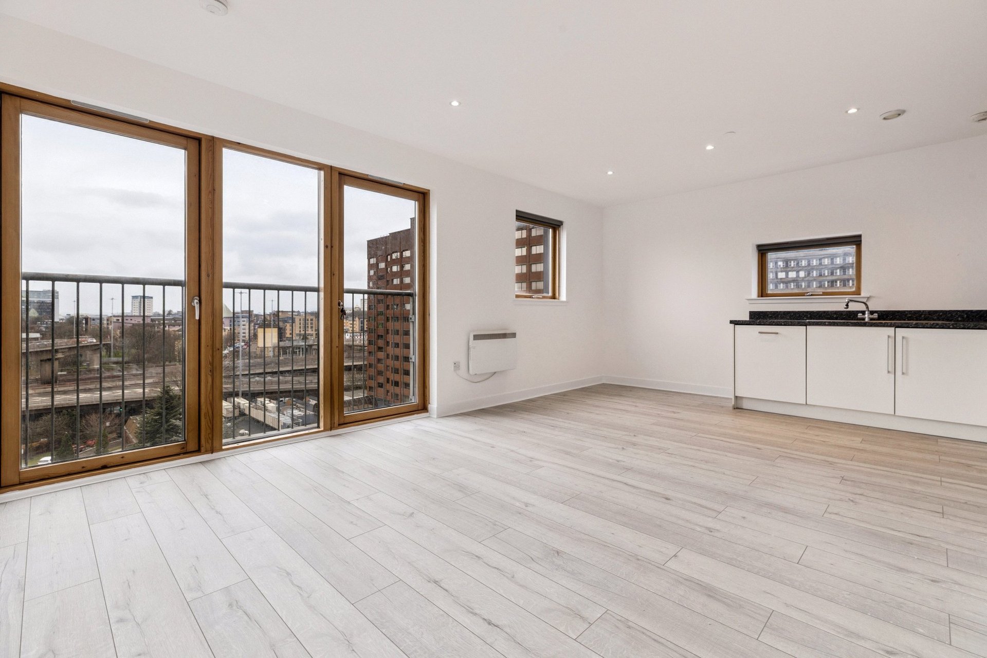 Flat 8/6 Block 1, 490 Argyle Street, Glasgow City, G2 8AJ - Picture #2