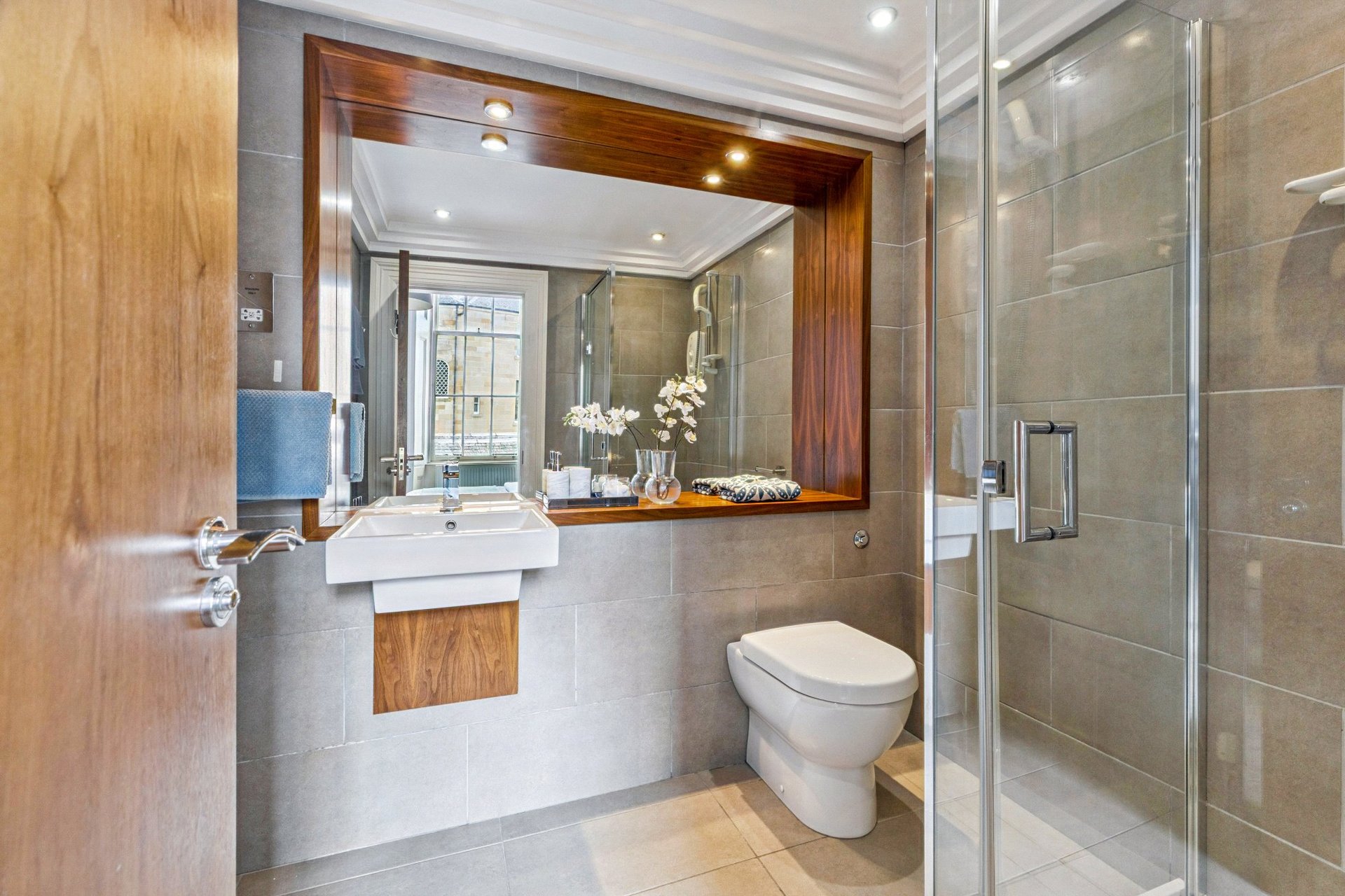 First Floor, 2 Park Terrace, Park, Glasgow, G3 6BY - Picture #37