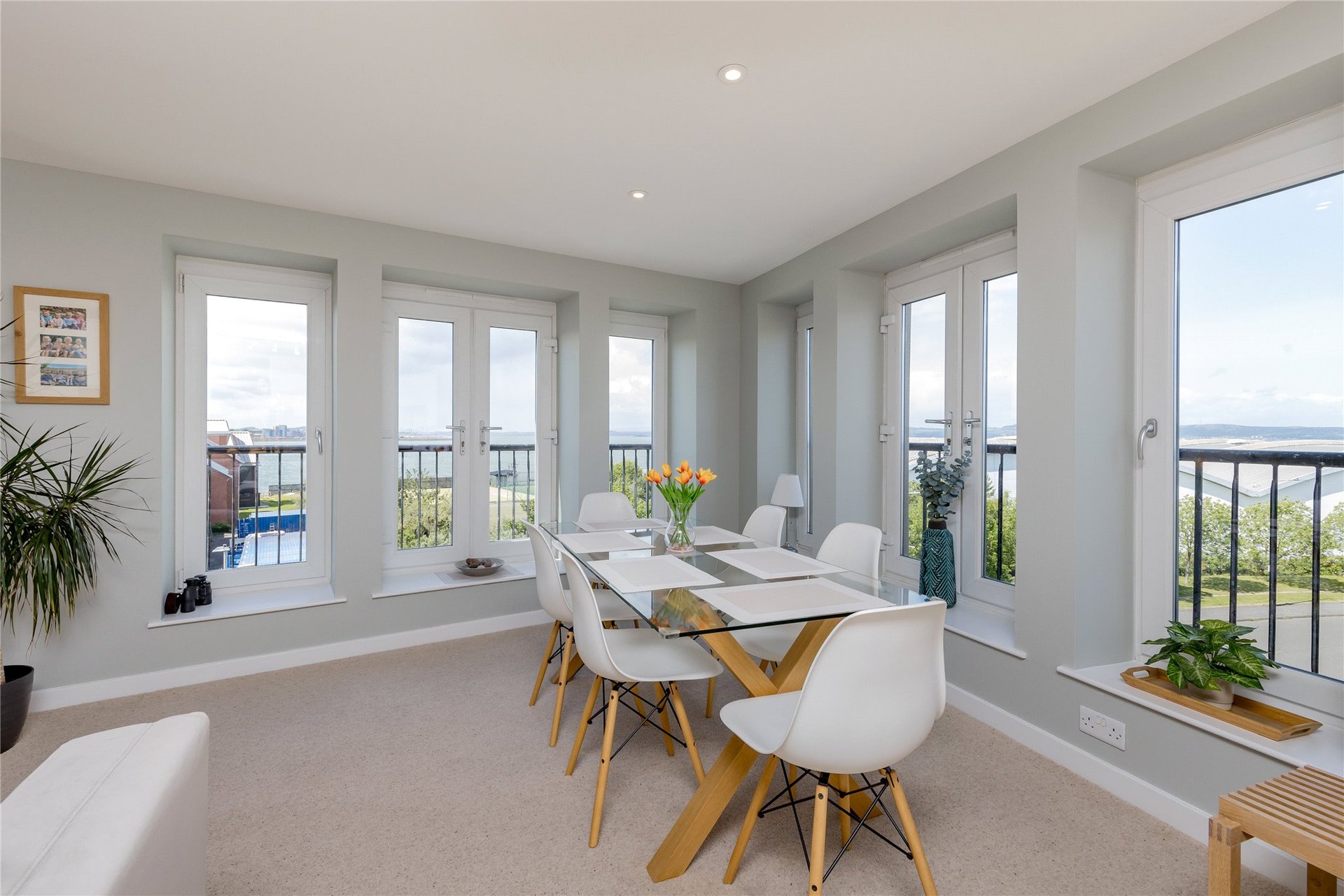 Flat 8, 68 Newhaven Place, Edinburgh, EH6 4TG - Picture #3