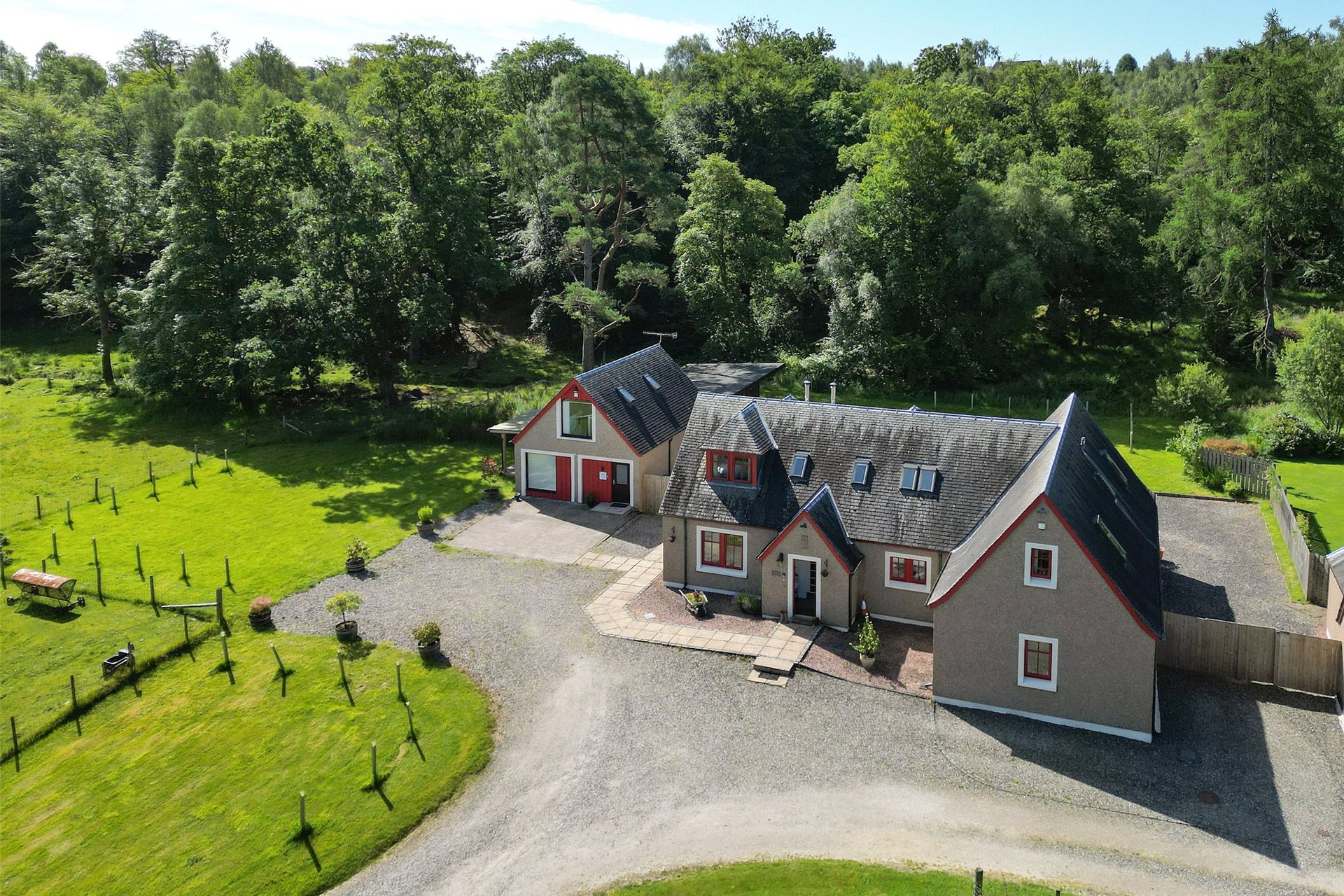 West Mains House, Lodge and Paddock, Invertrossachs Road, Callander, Stirlingshire, FK17 8HW - Picture #2
