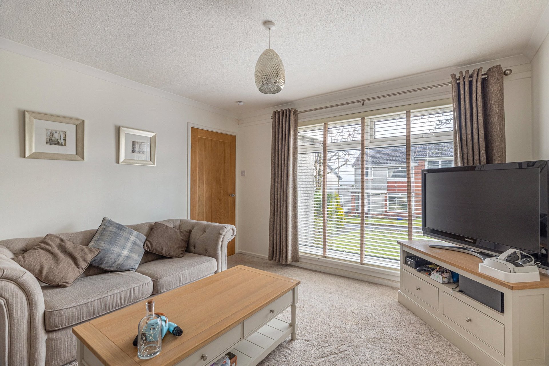 3 Kilmannan Gardens, Milngavie, Glasgow, East Dunbartonshire, G62 7EL - Picture #3