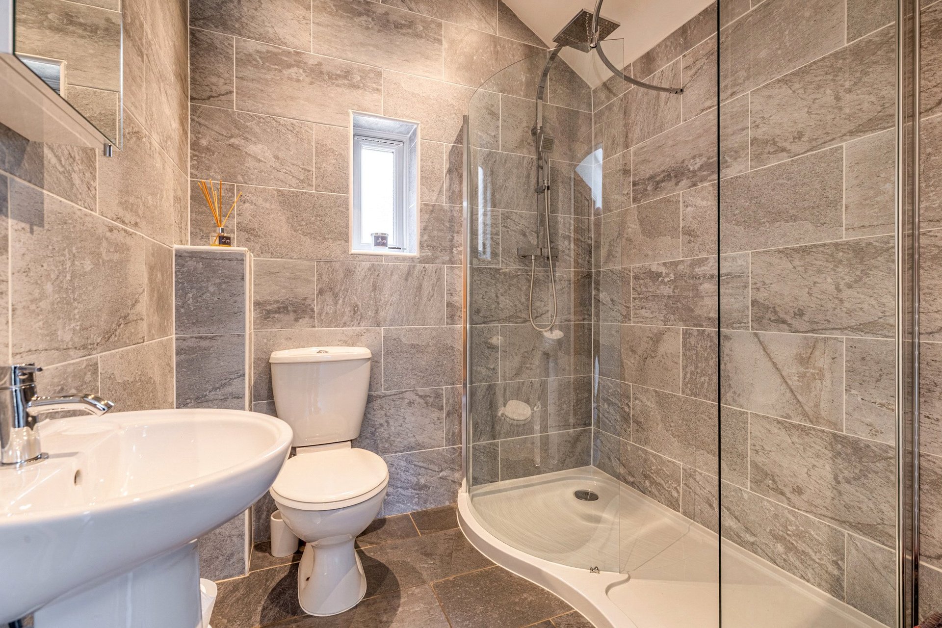 37 Burnbrae Avenue, Bearsden, G61 3ET - Picture #13