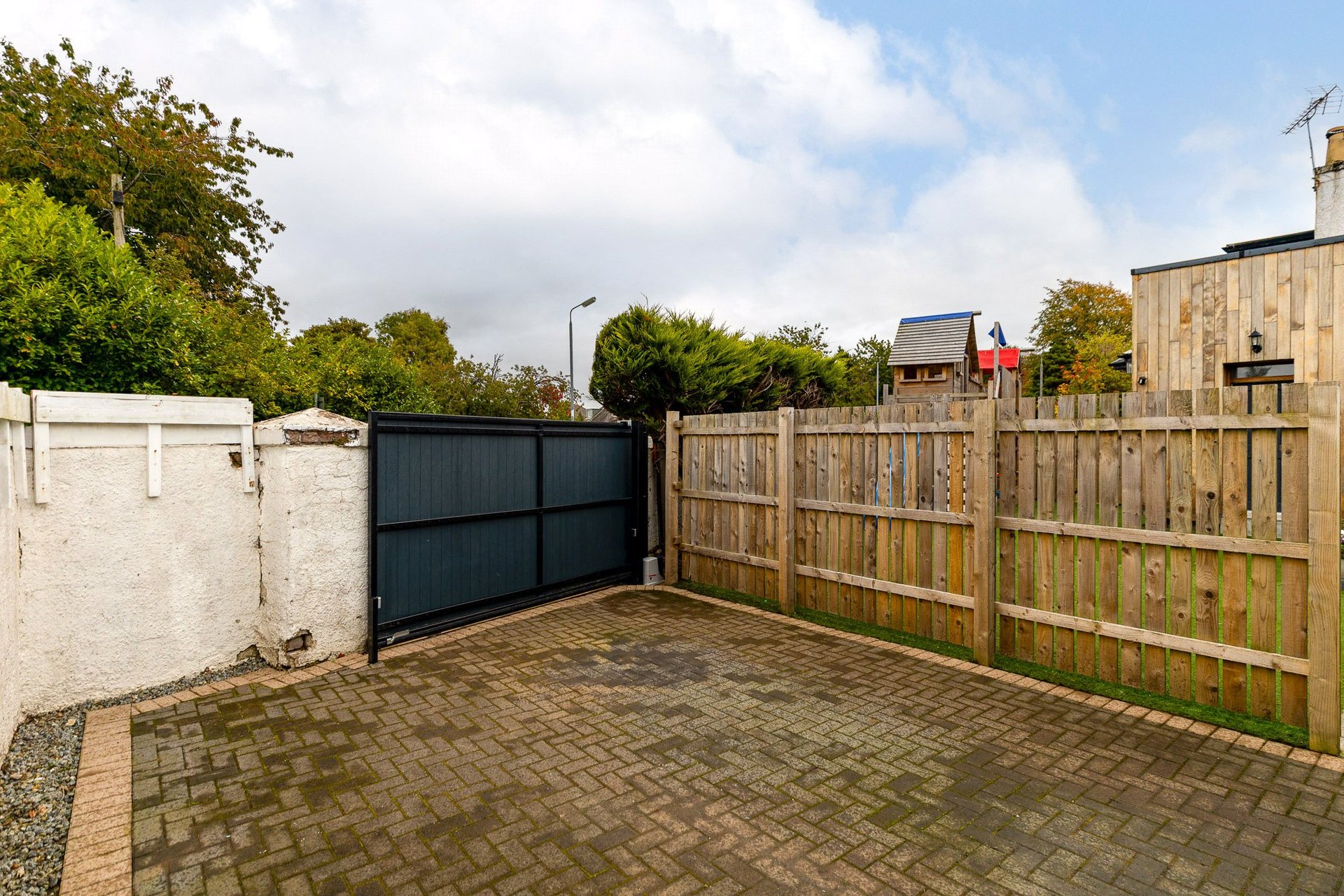 11 Orchard Drive, Giffnock, Glasgow, G46 7NY - Picture #43