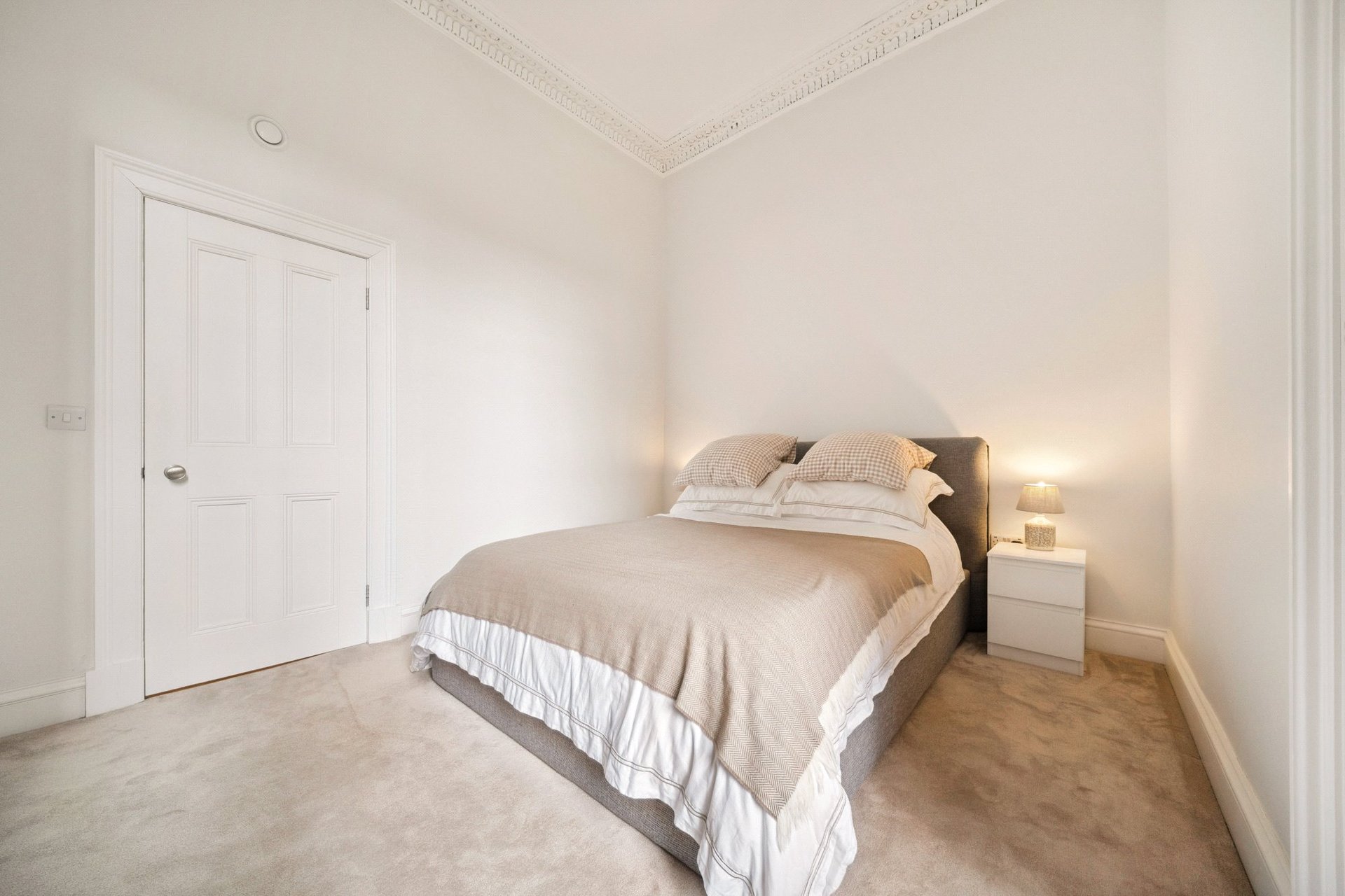 1/3 Royal Crescent, Edinburgh, EH3 6PZ - Picture #12