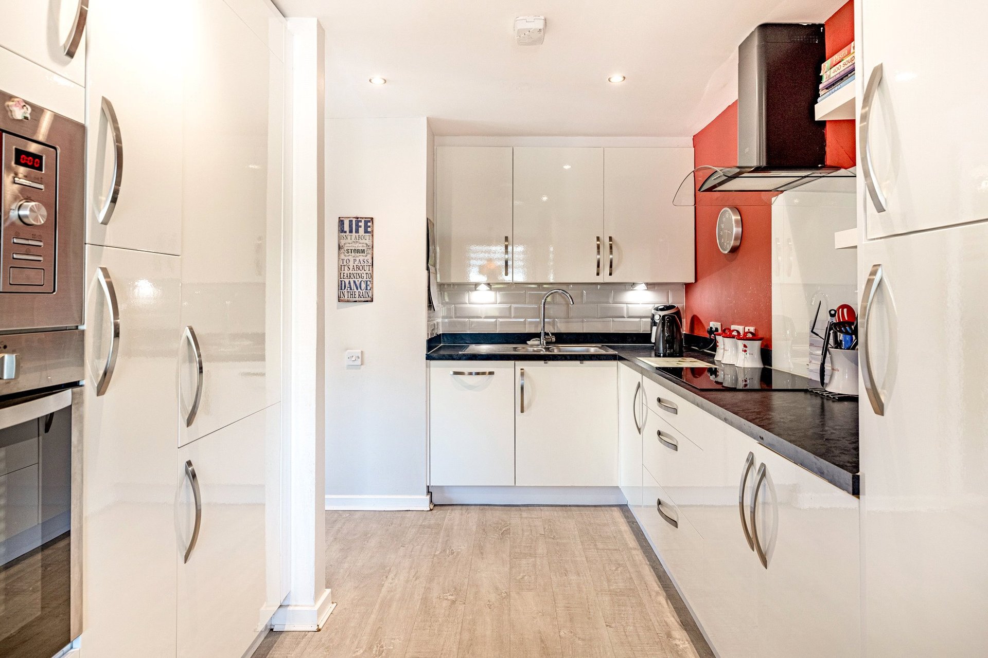 Flat 2/5, 9 St Andrews Way, Bearsden, G61 3RZ - Picture #11