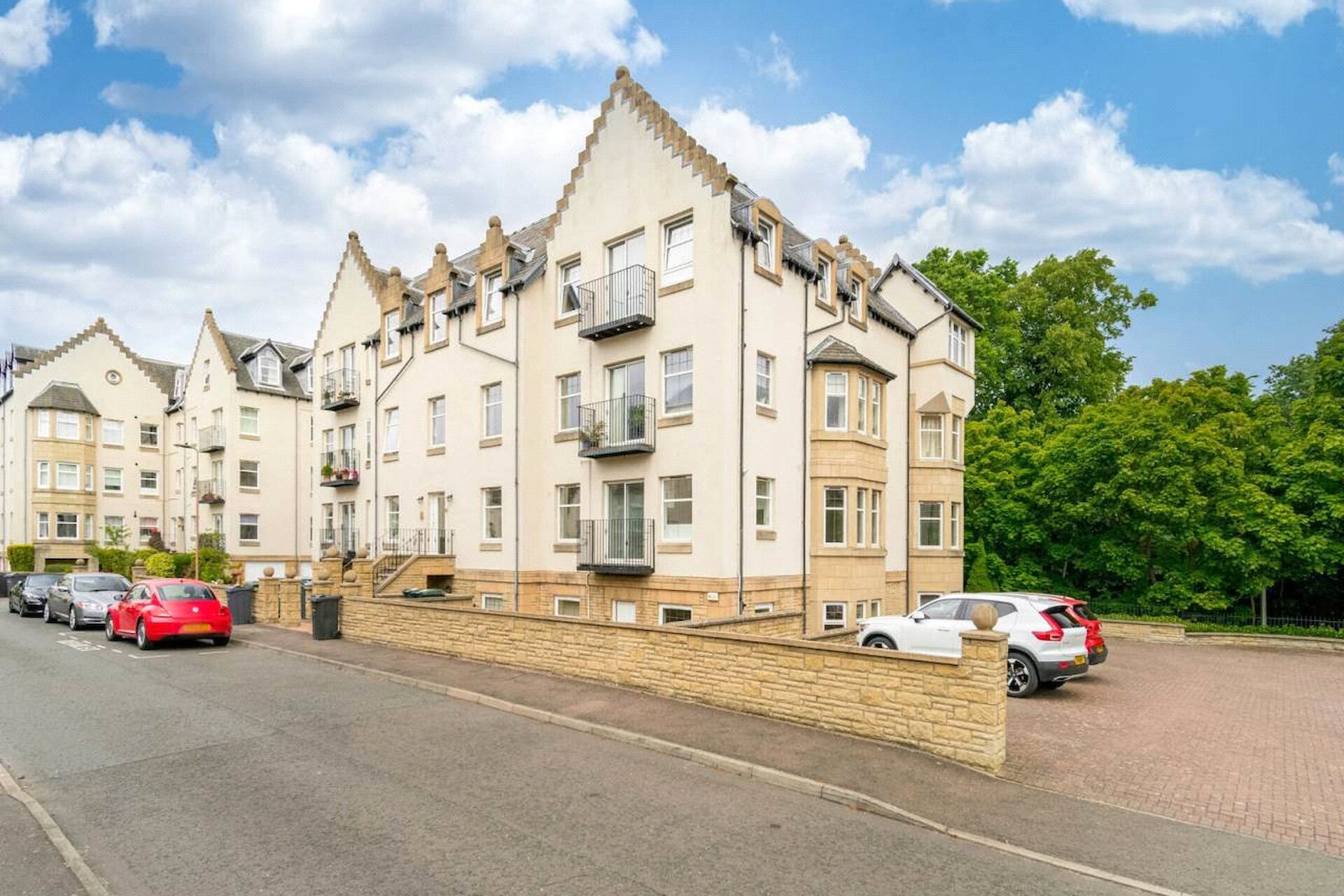 15/2 Mid Steil, Edinburgh, EH10 5XB - Picture #1