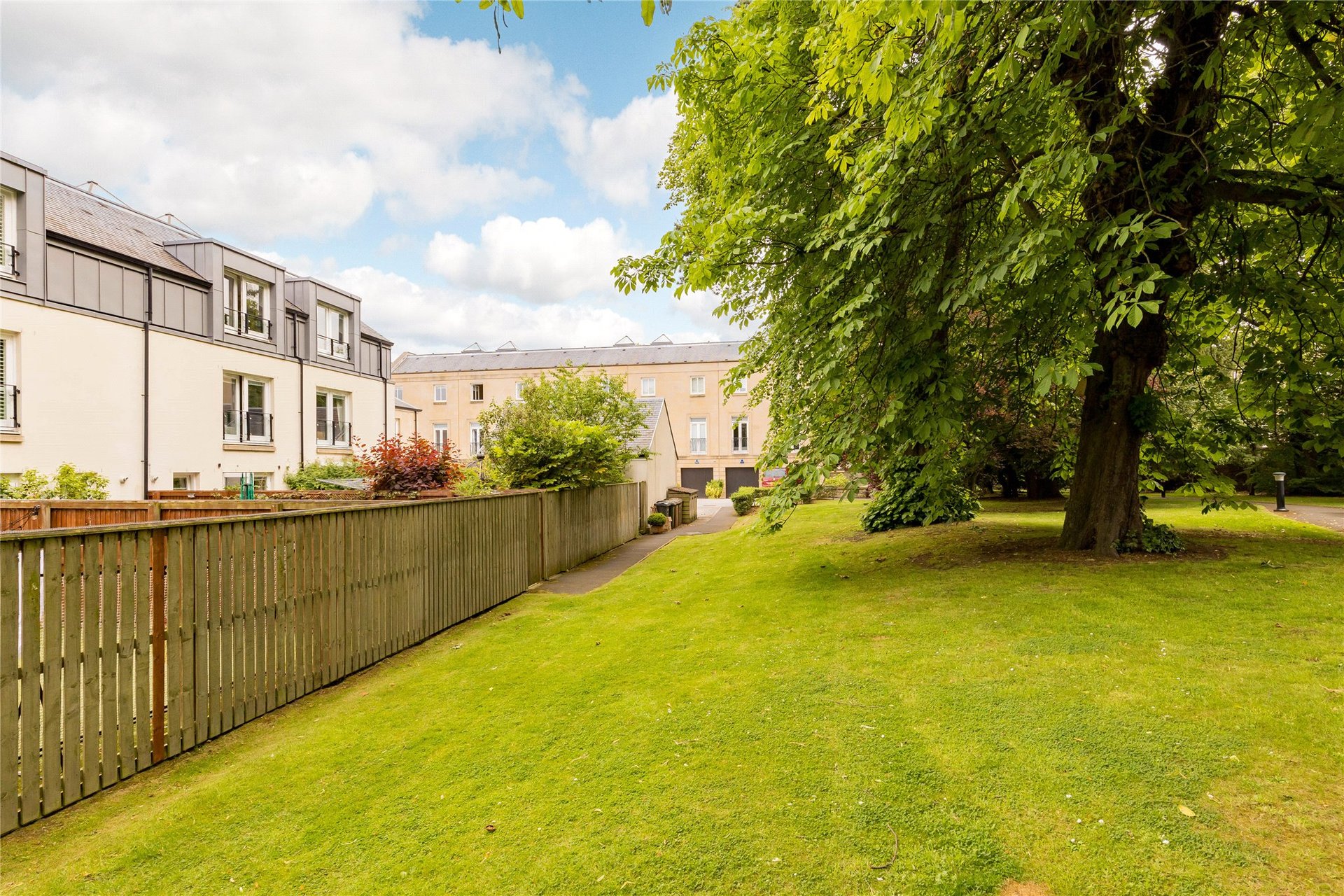 12 Larkfield Gardens, Edinburgh, EH5 3QA - Picture #21