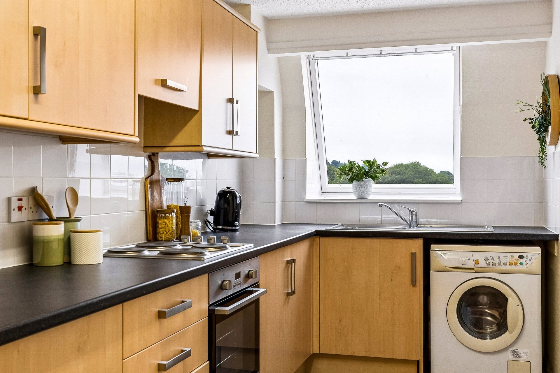 Flat 39, Elm Court, 97 Main Street, Milngavie, G62 6JQ - Picture #7