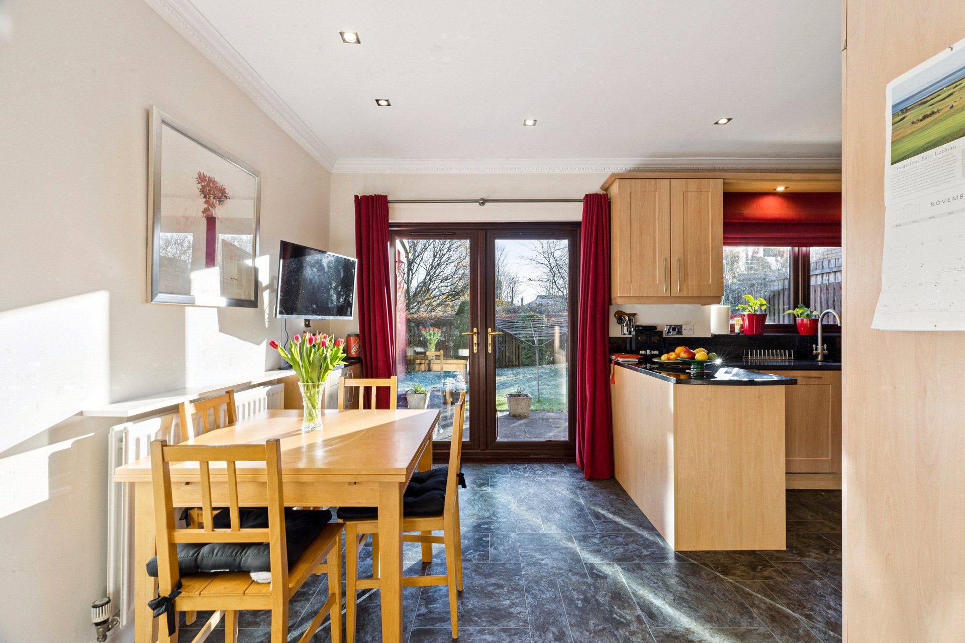 16 Waterside Avenue, Newton Mearns, Glasgow, G77 6TJ - Picture #11