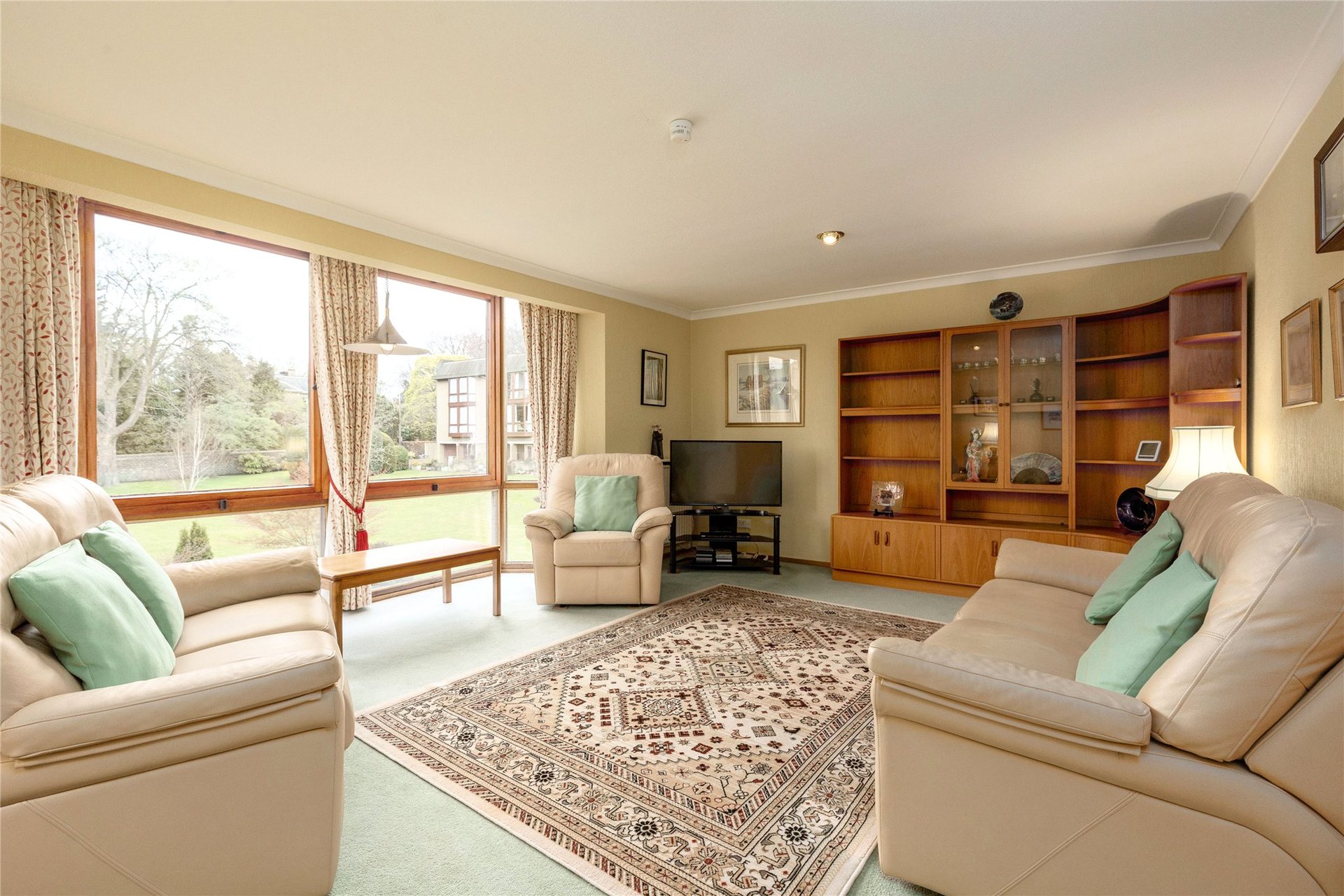 11 Oswald Court, Edinburgh, EH9 2HY - Picture #3