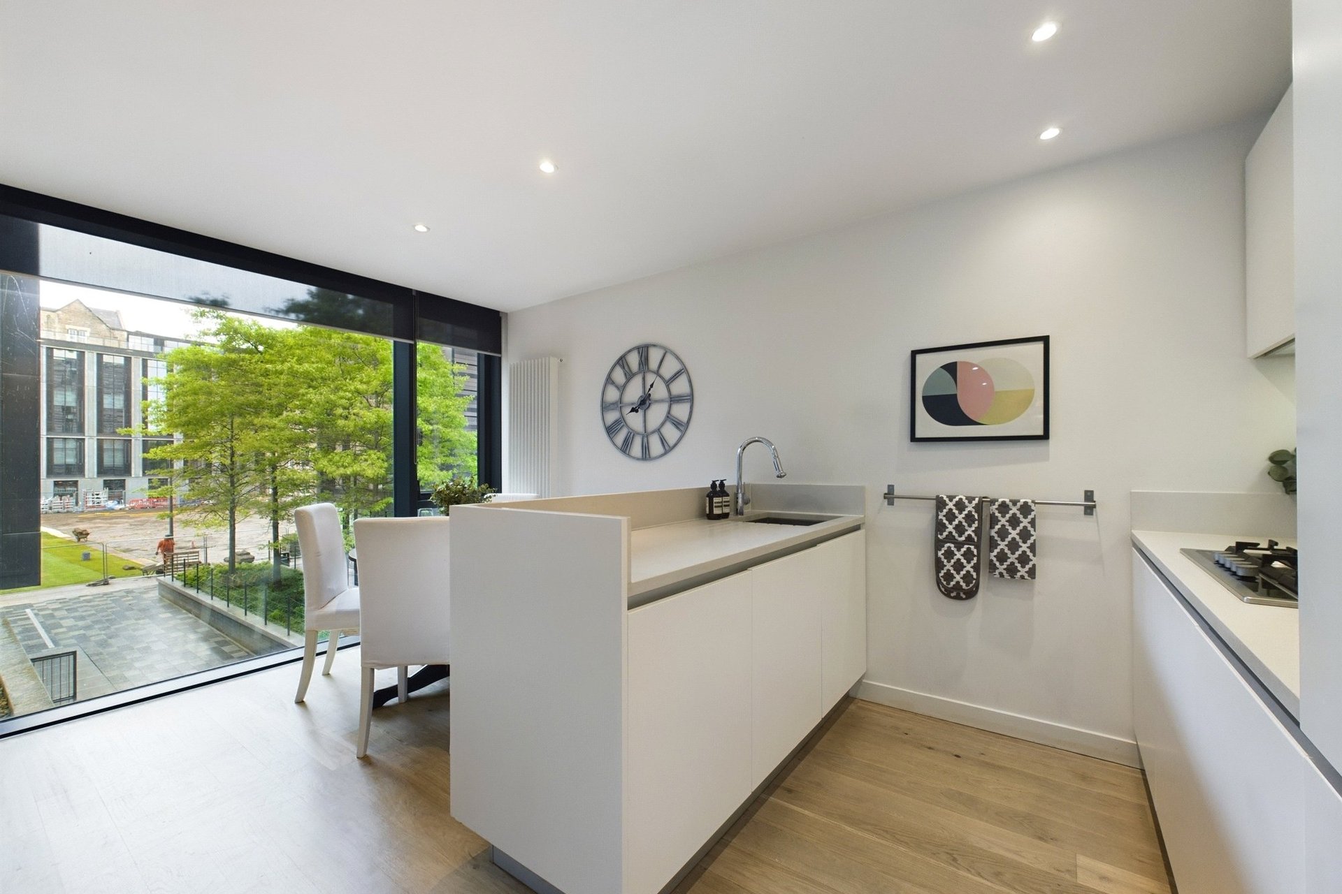 Flat 3, 34 Simpson Loan, Edinburgh, Midlothian, EH3 9GF - Picture #3