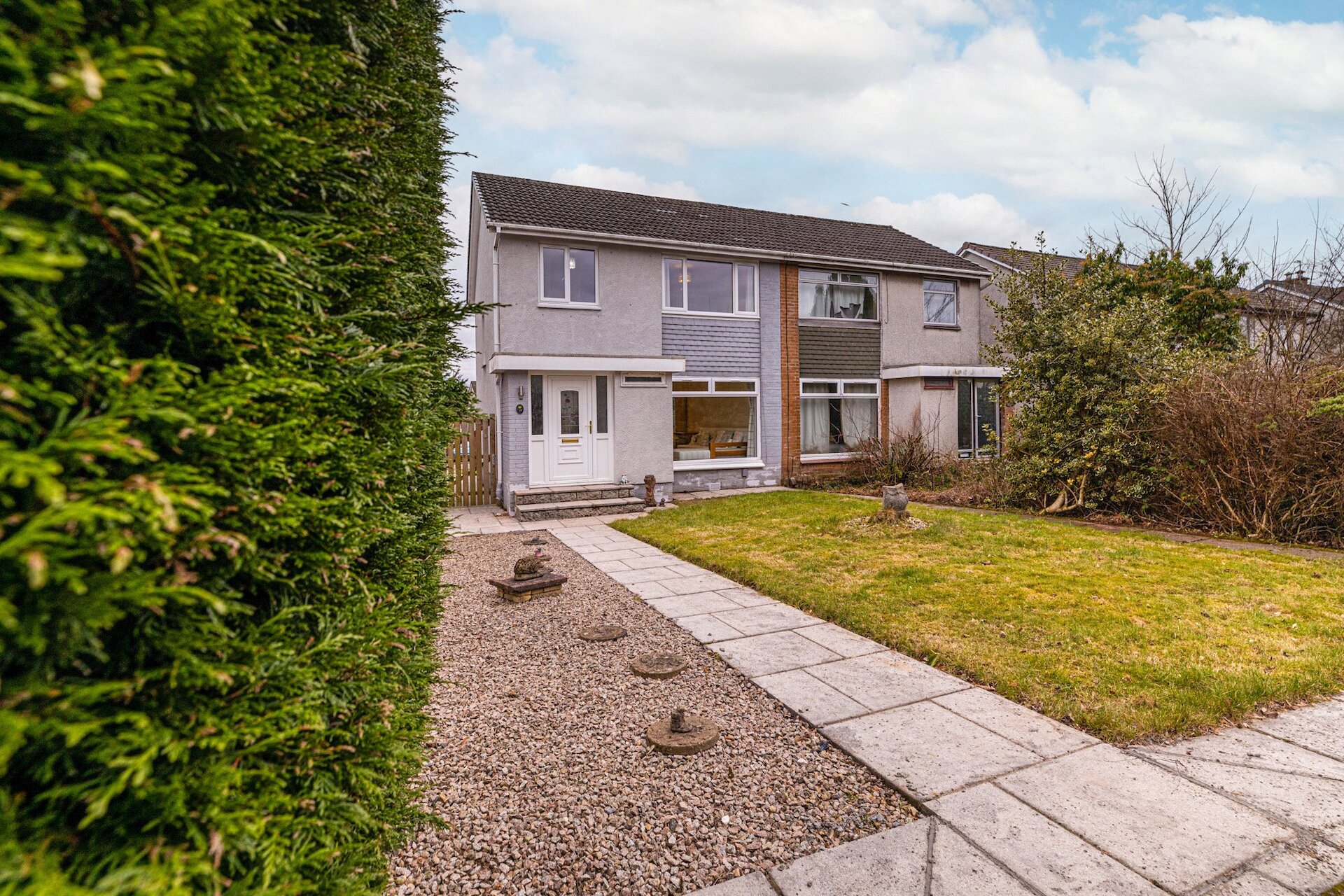 19 Carnock Gardens, Milngavie, G62 7RU - Picture #1