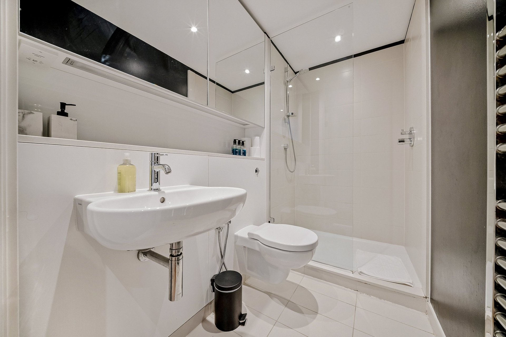 Flat 15, 24 Simpson Loan, Quartermile, Edinburgh, EH3 9GE - Picture #17