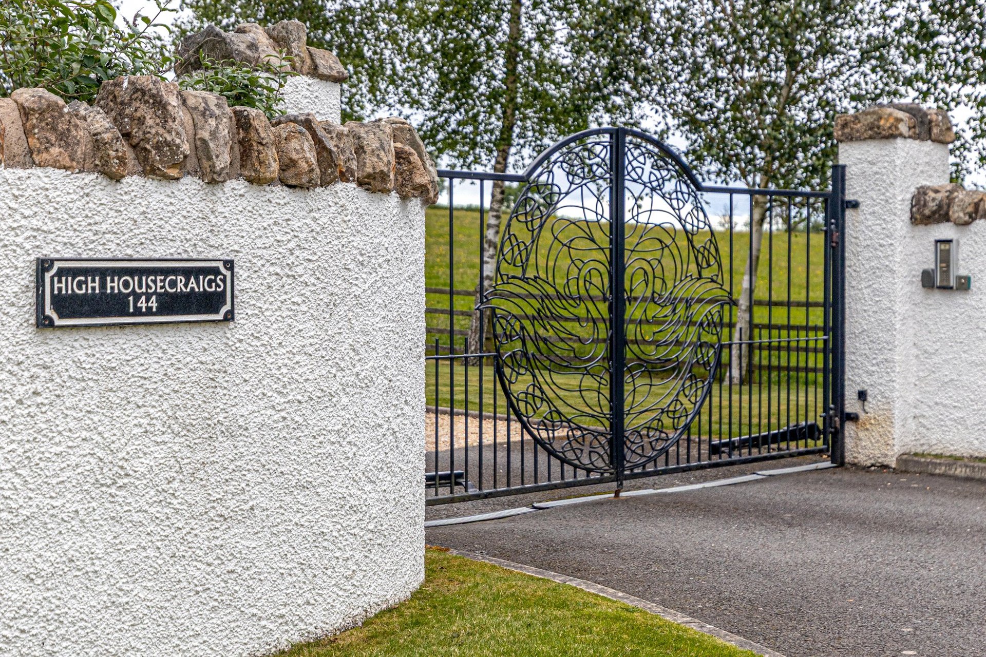 High Housecraigs, 144 Eaglesham Road, Clarkston, Glasgow, East Renfrewshire, G76 8RP - Picture #2