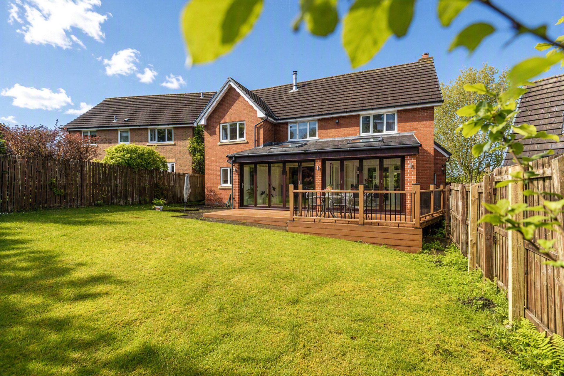 33 Douglas Muir Drive, Milngavie, G62 7RJ - Picture #2