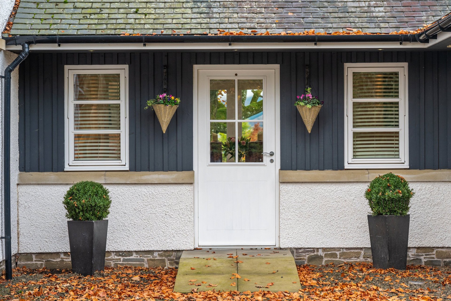 Turfhills Farm Cottage, Kinross, Perth and Kinross, KY13 0NQ - Picture #3
