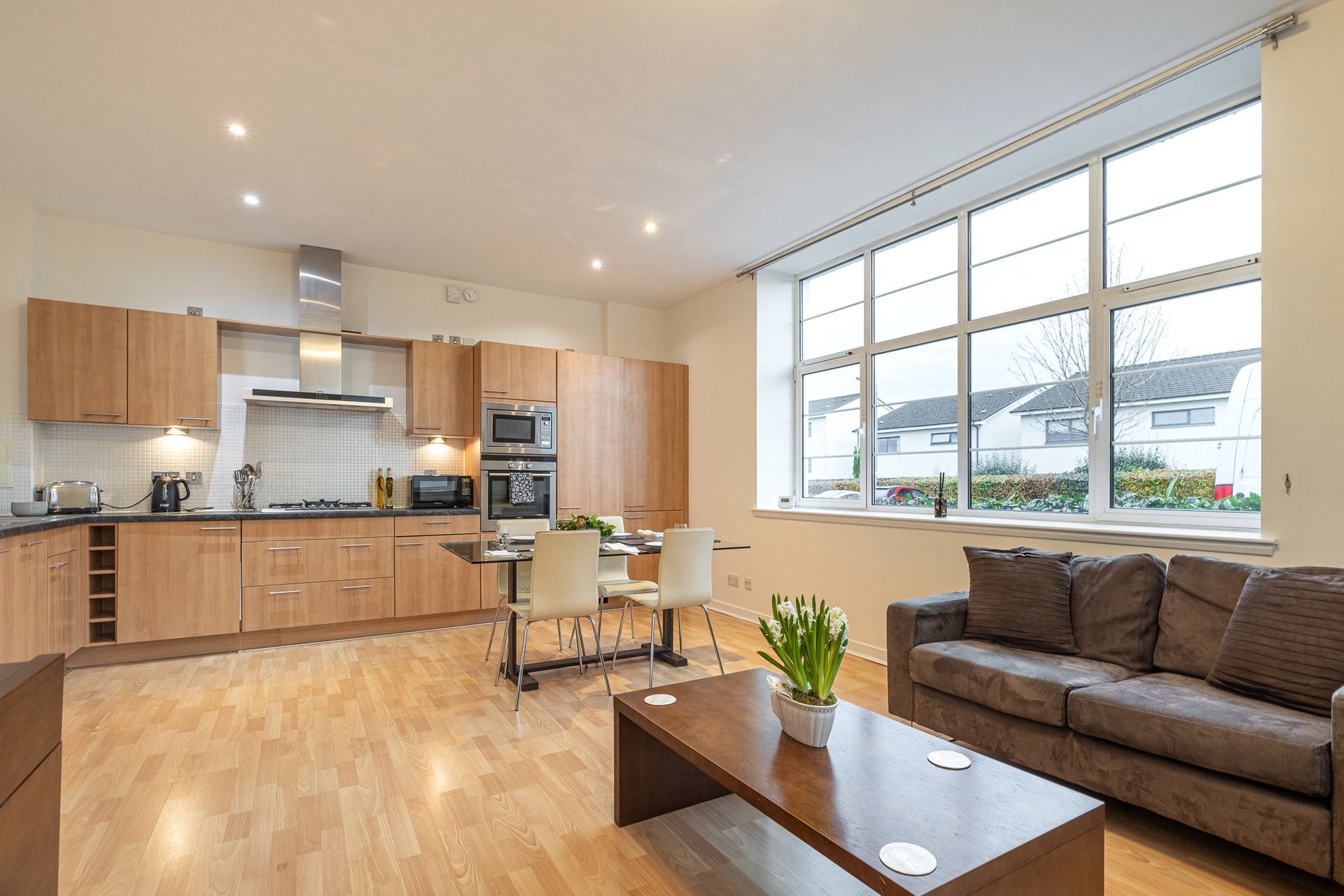 10 Canniesburn Quadrant, Bearsden, G61 1RW - Picture #5