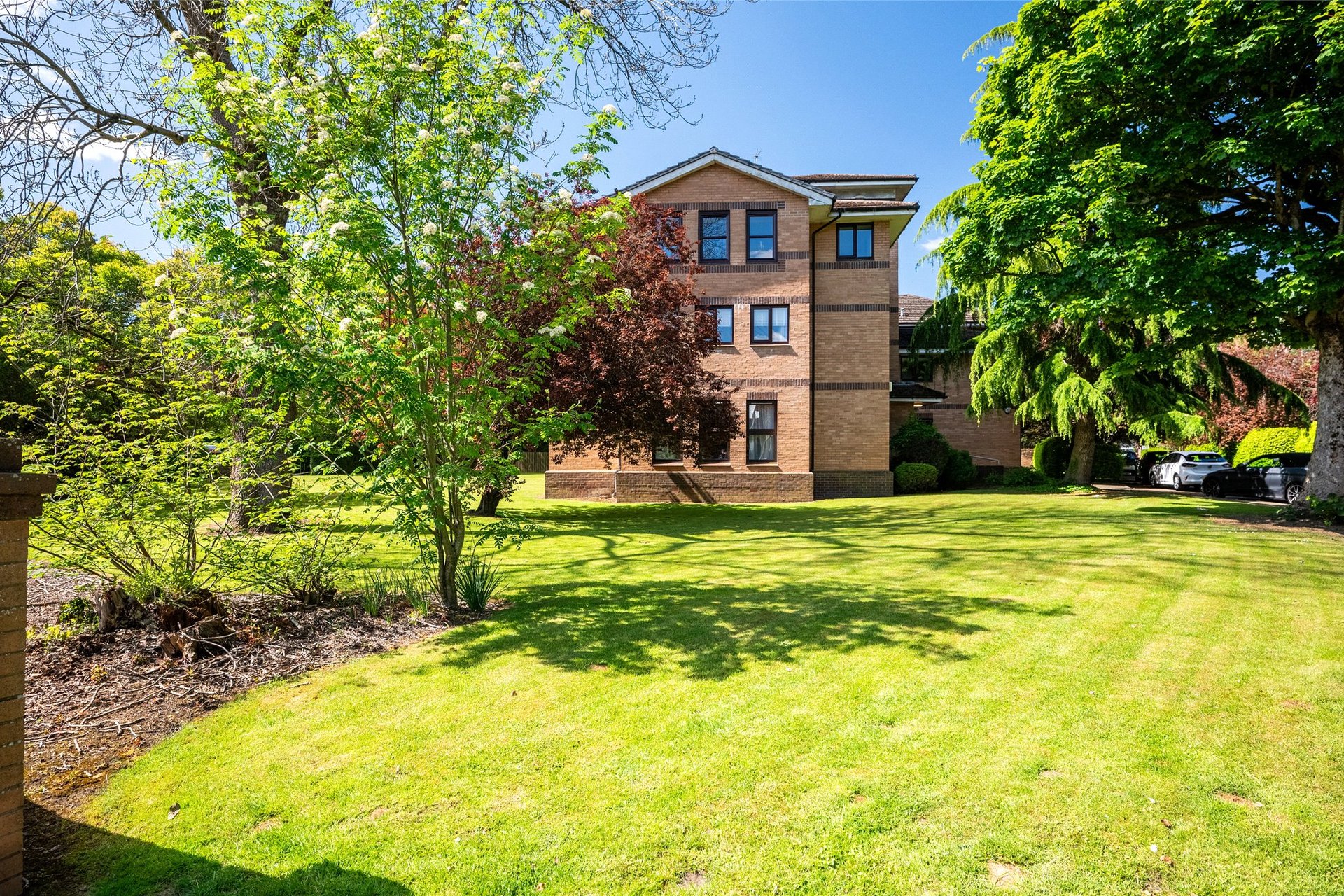12 Burrell Court, 120 St. Andrews Drive, Pollokshields, Glasgow, G41 4RB - Picture #3