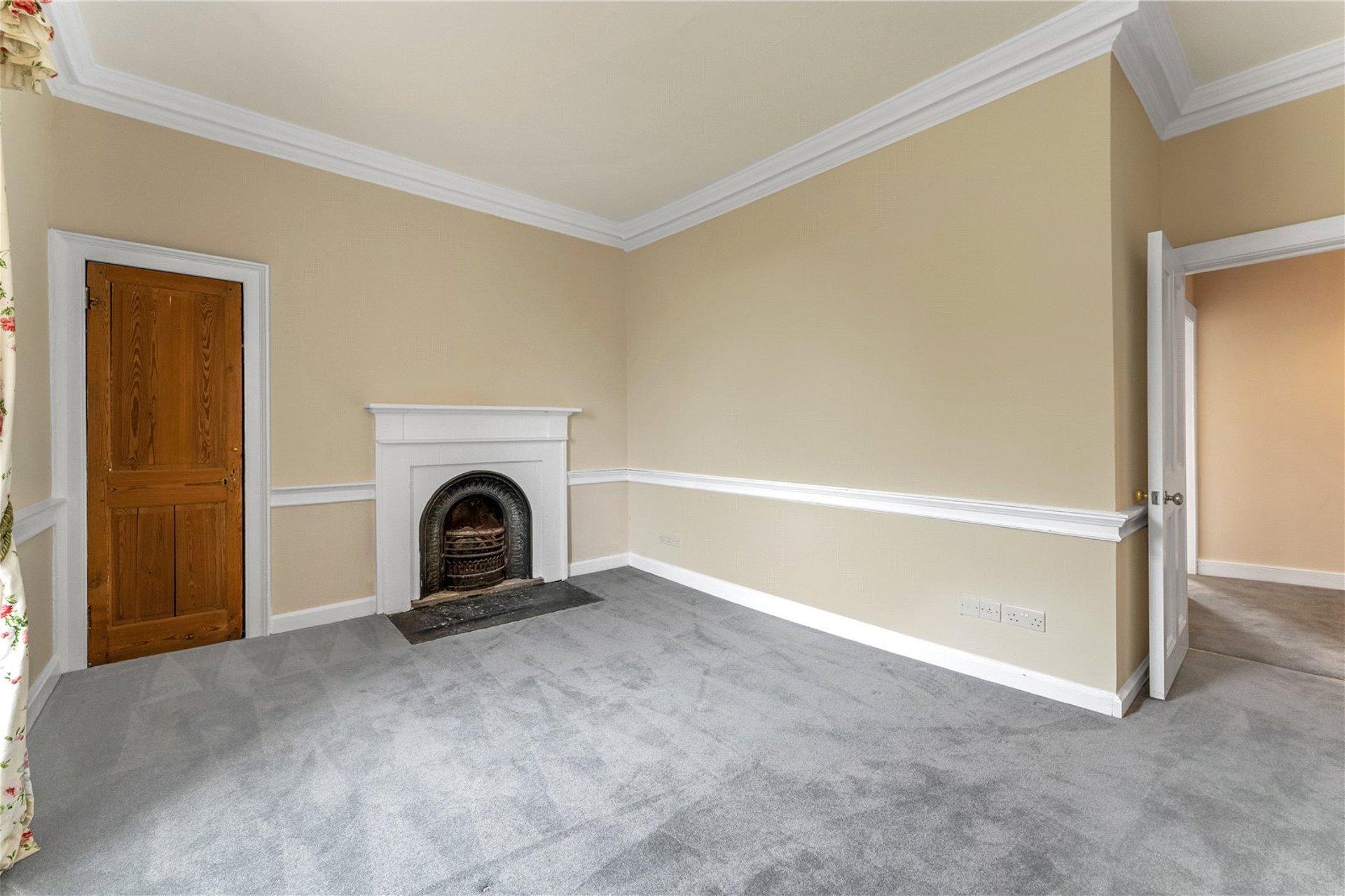 22/2 Calton Hill, Edinburgh, EH1 3BJ - Picture #10