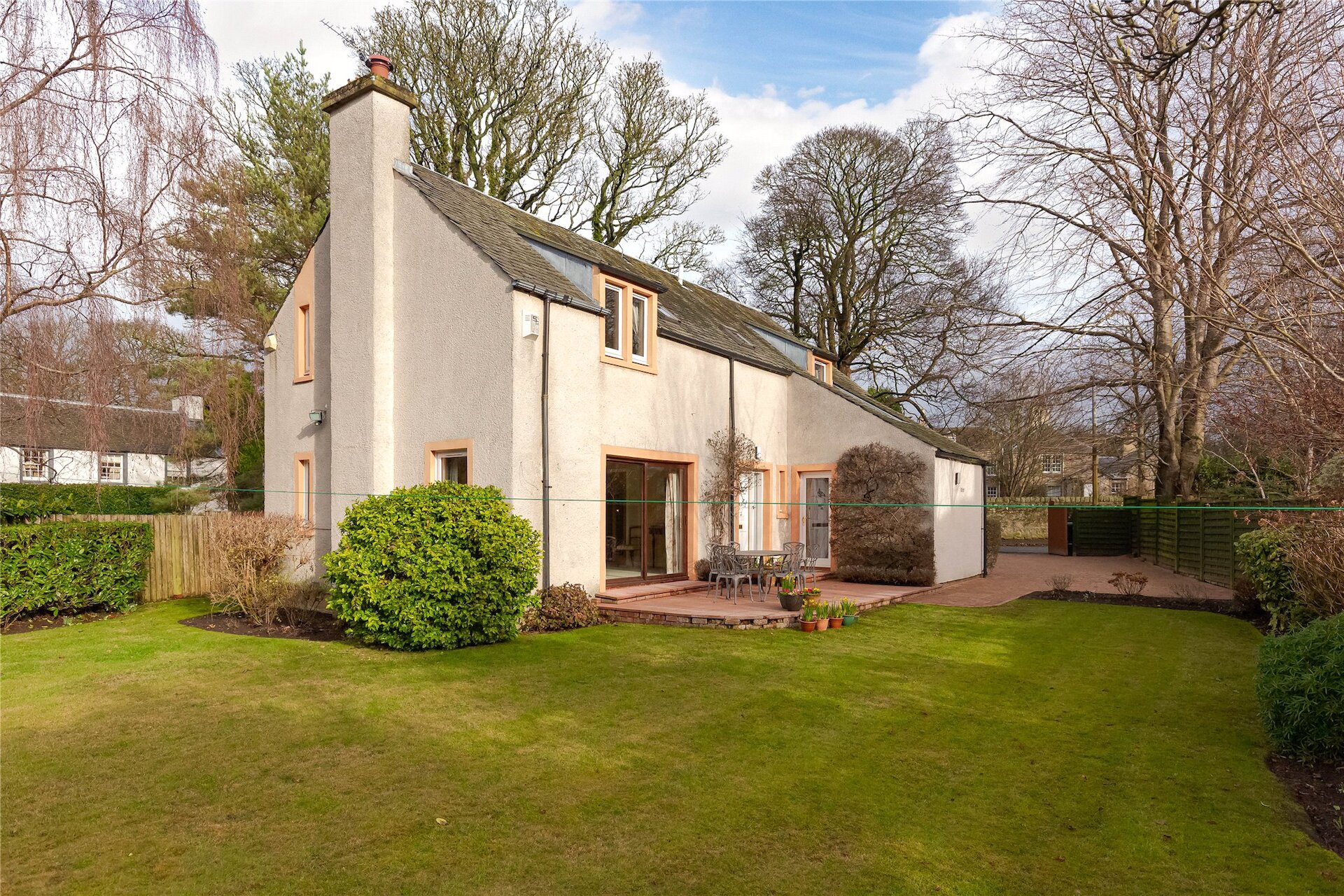 Orchard House, 25B Cramond Glebe Road, Edinburgh, EH4 6NT - Picture #1