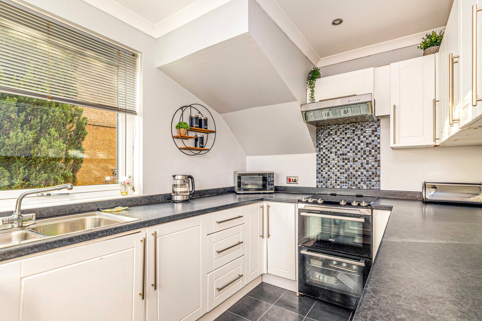 10 Kinglass Road, Bearsden, G61 1JS - Picture #9