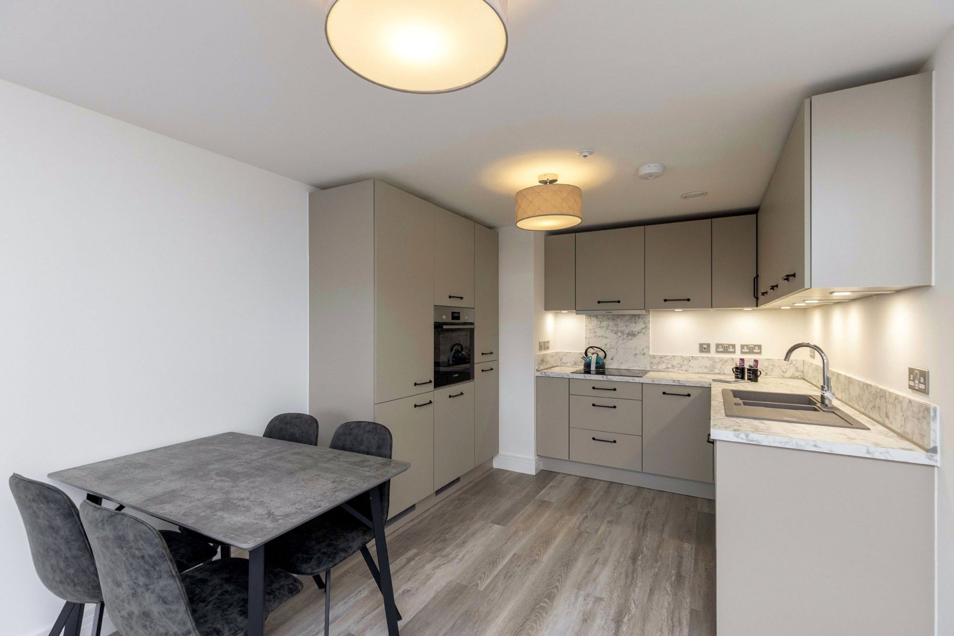 Flat 3, 27 Whinny Gait, South Queensferry, City of Edinburgh, EH30 9EL - Picture #8