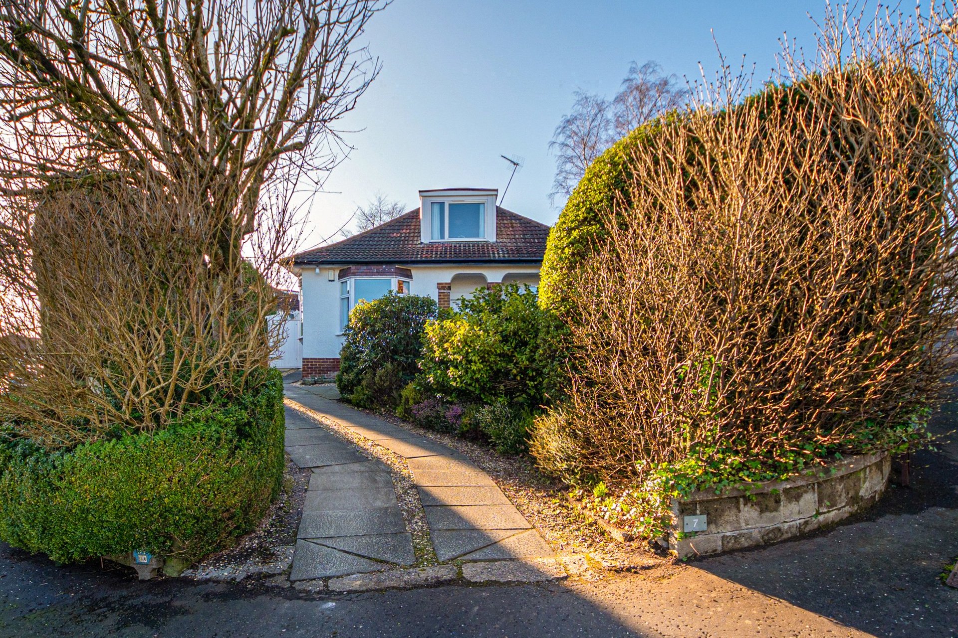 7 Reid Avenue, Bearsden, G61 3DR - Picture #28