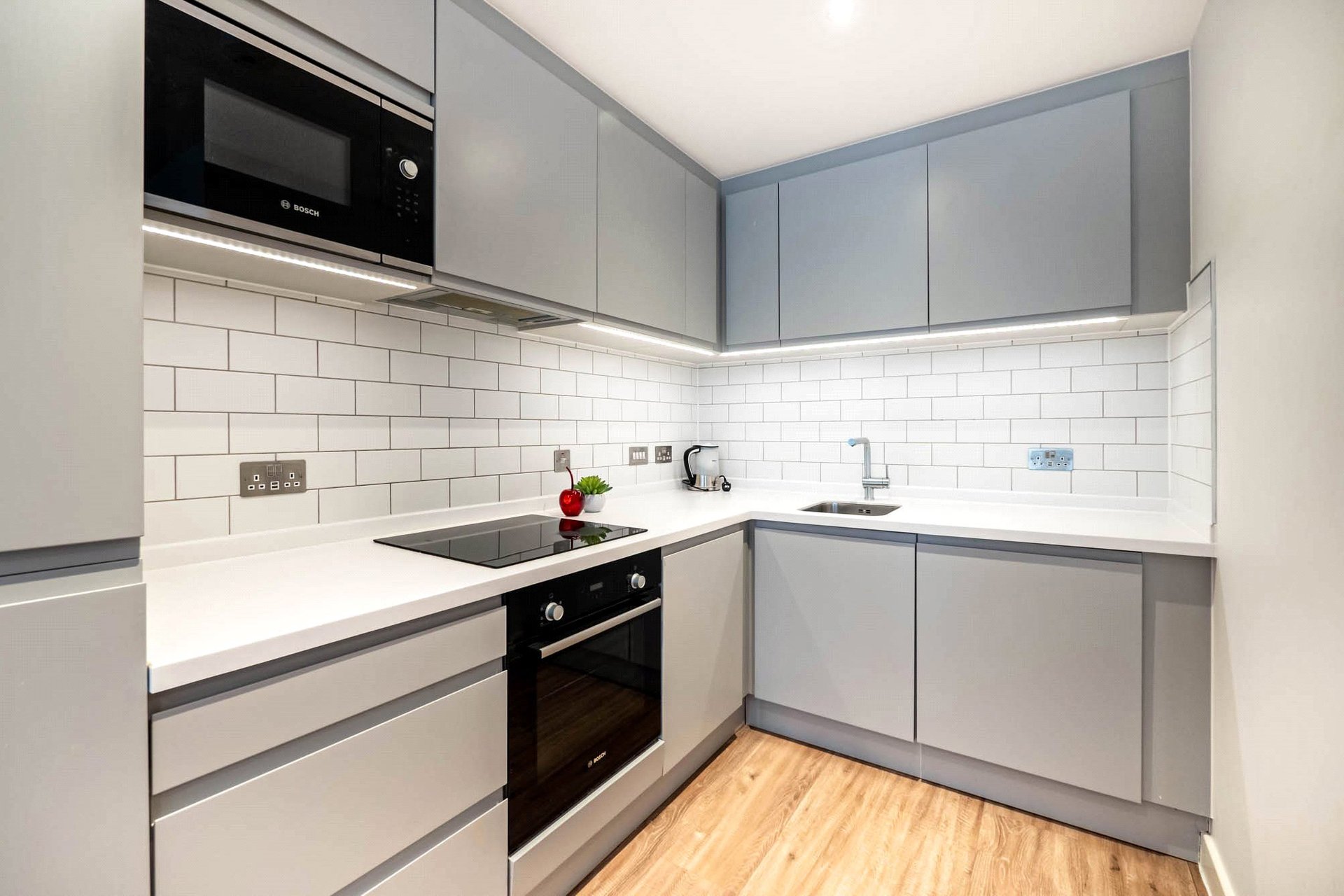Flat 2, 29 King's Stables Road, Edinburgh, Midlothian, EH1 2AP - Picture #5