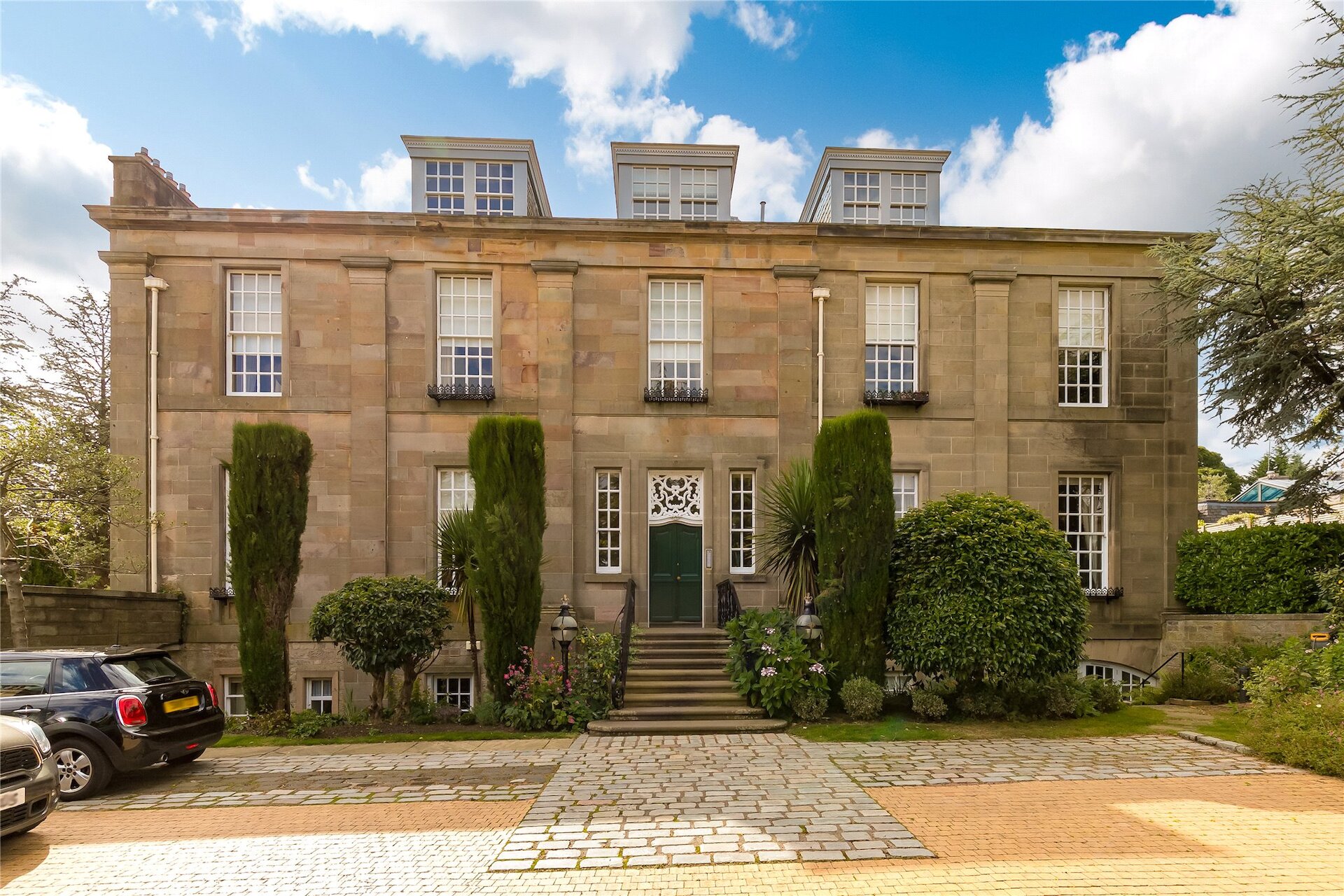 3/5 Kinellan Gardens, Edinburgh, EH12 6HJ - Picture #1
