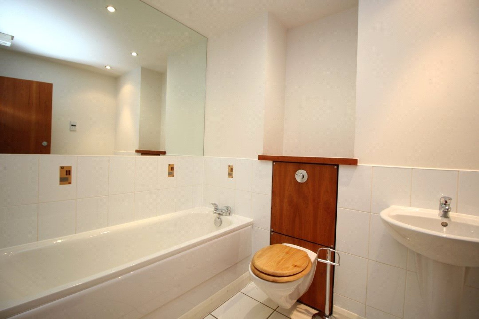 Flat 11, 6 Portland Gardens, Leith, Edinburgh, EH6 6NJ - Picture #7