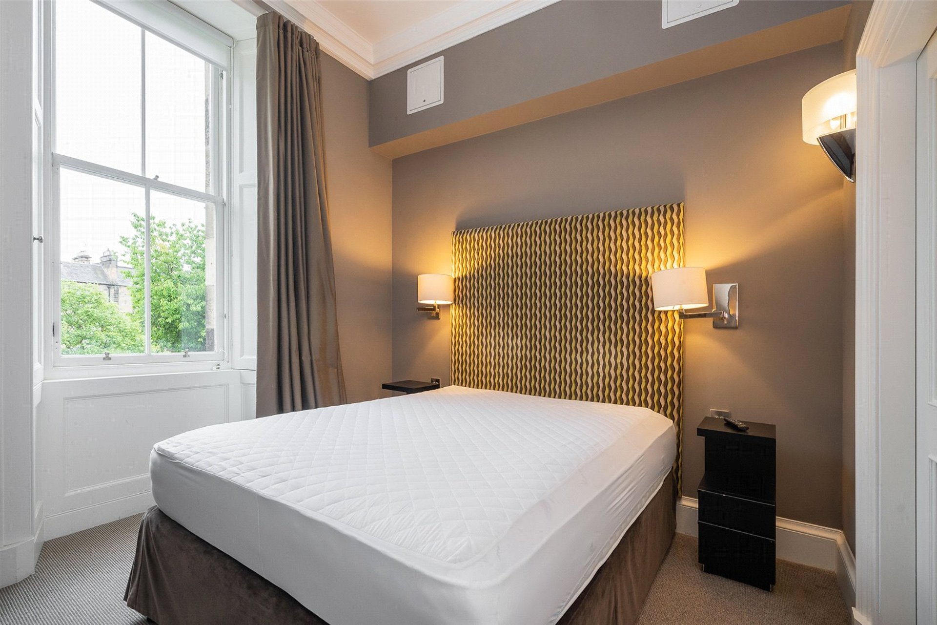 Flat 3, 7 Rothesay Place, Edinburgh, EH3 7SL - Picture #10